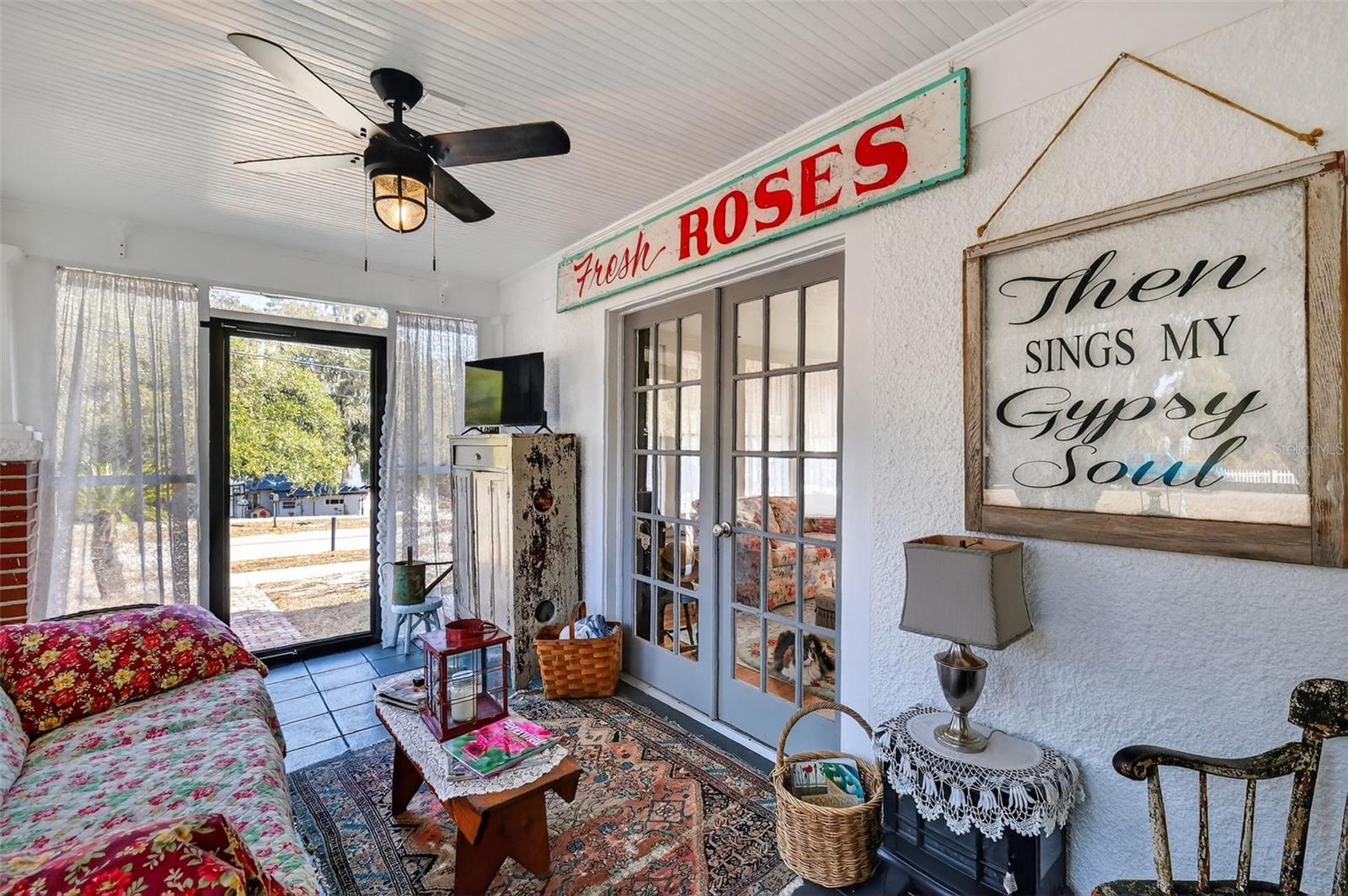 Image 28 of 33 For 740 Summit Street