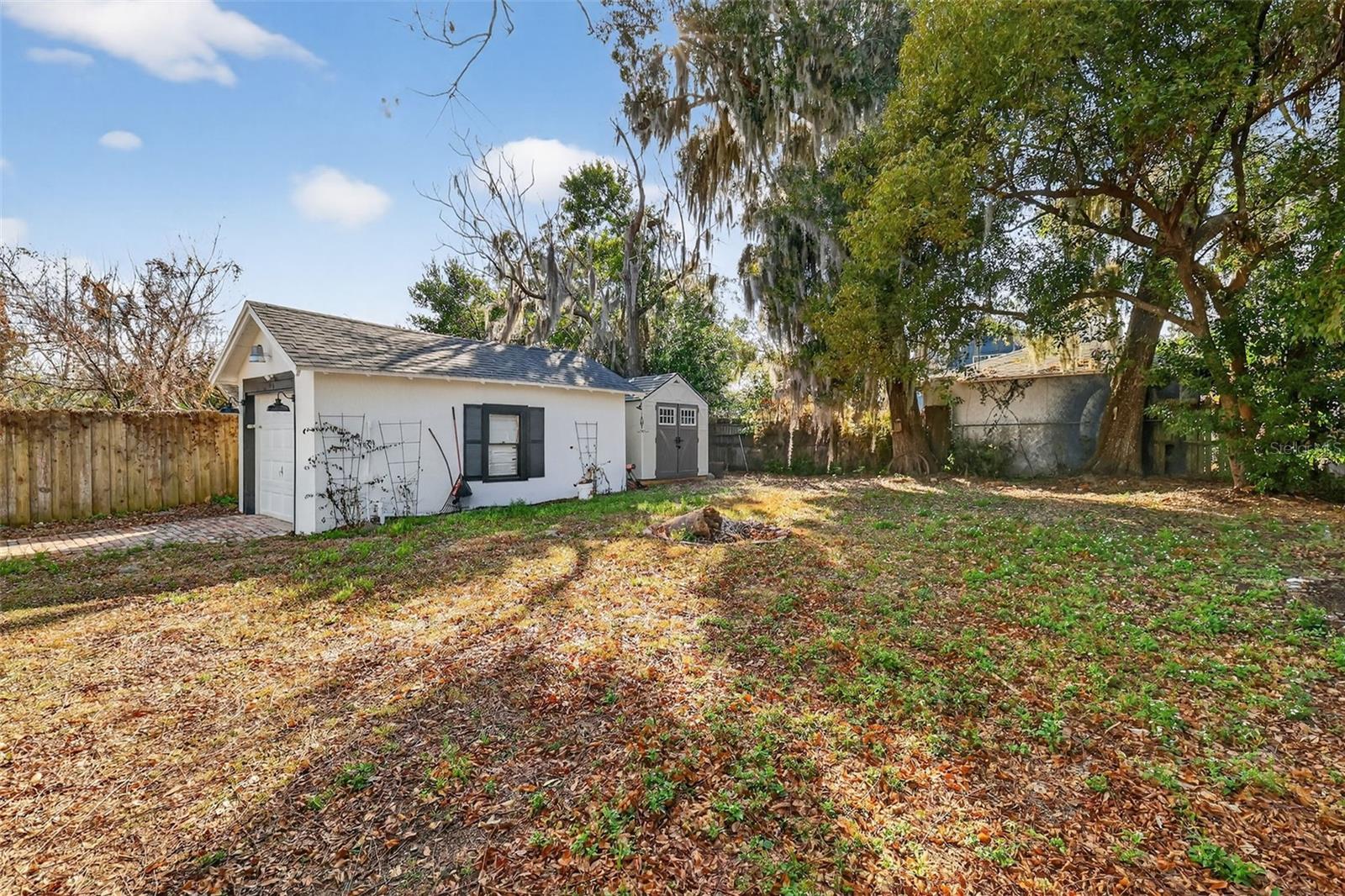 Image 29 of 33 For 740 Summit Street