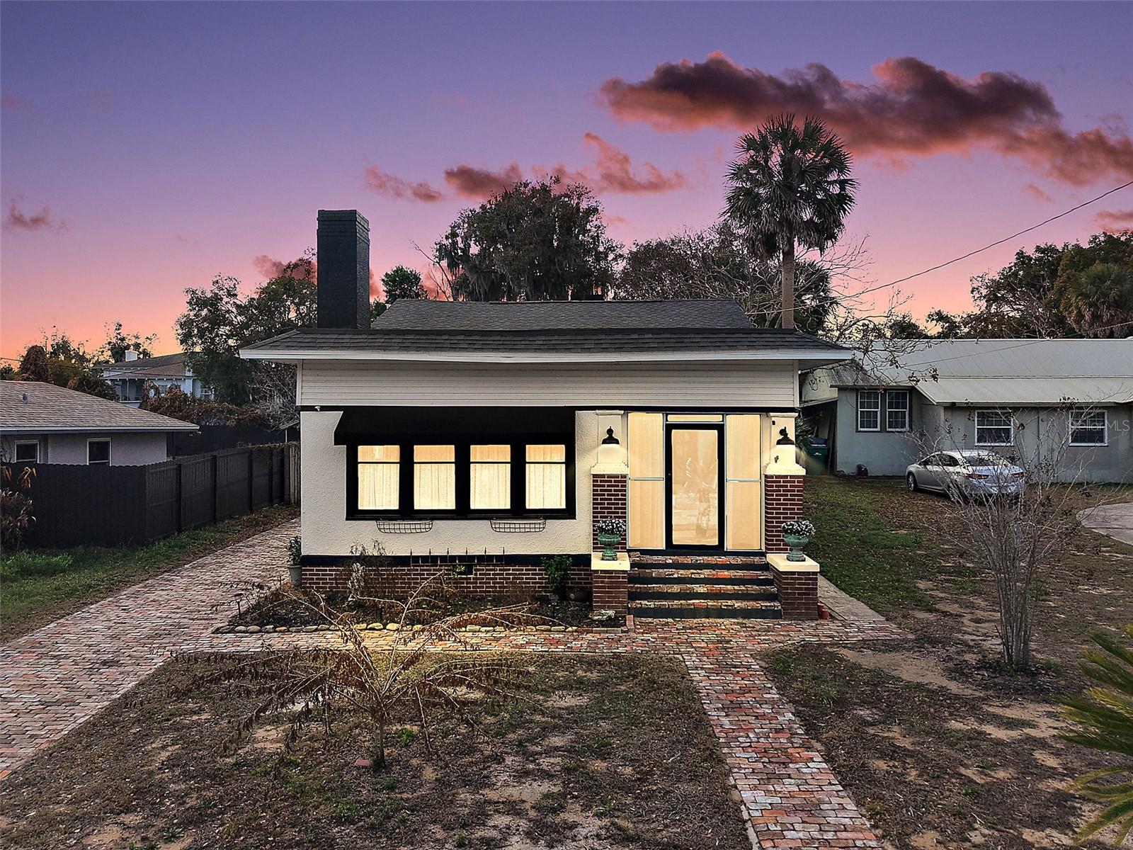 Image 6 of 33 For 740 Summit Street