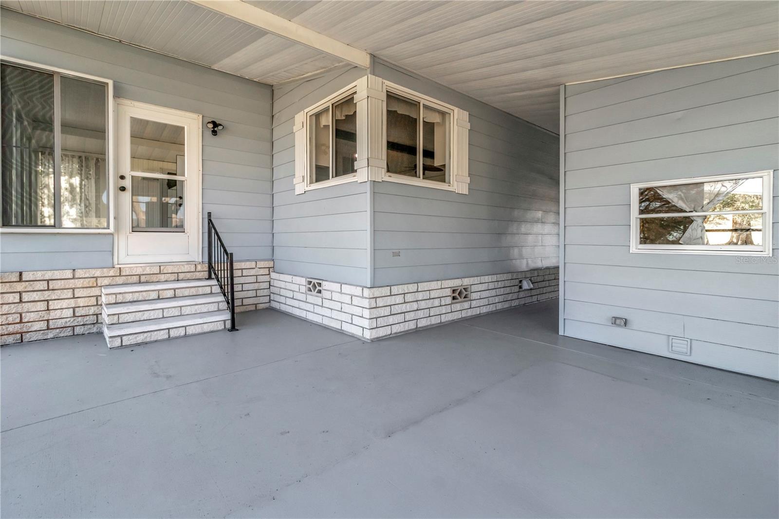 Image 16 of 60 For 3935 Parway Road 1322