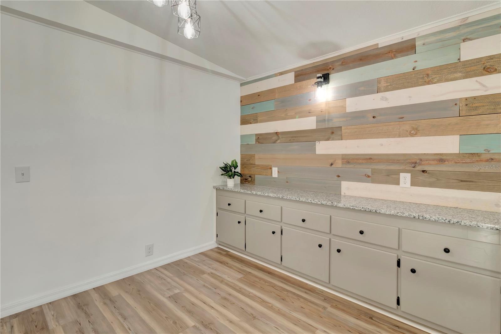 Image 23 of 60 For 3935 Parway Road 1322