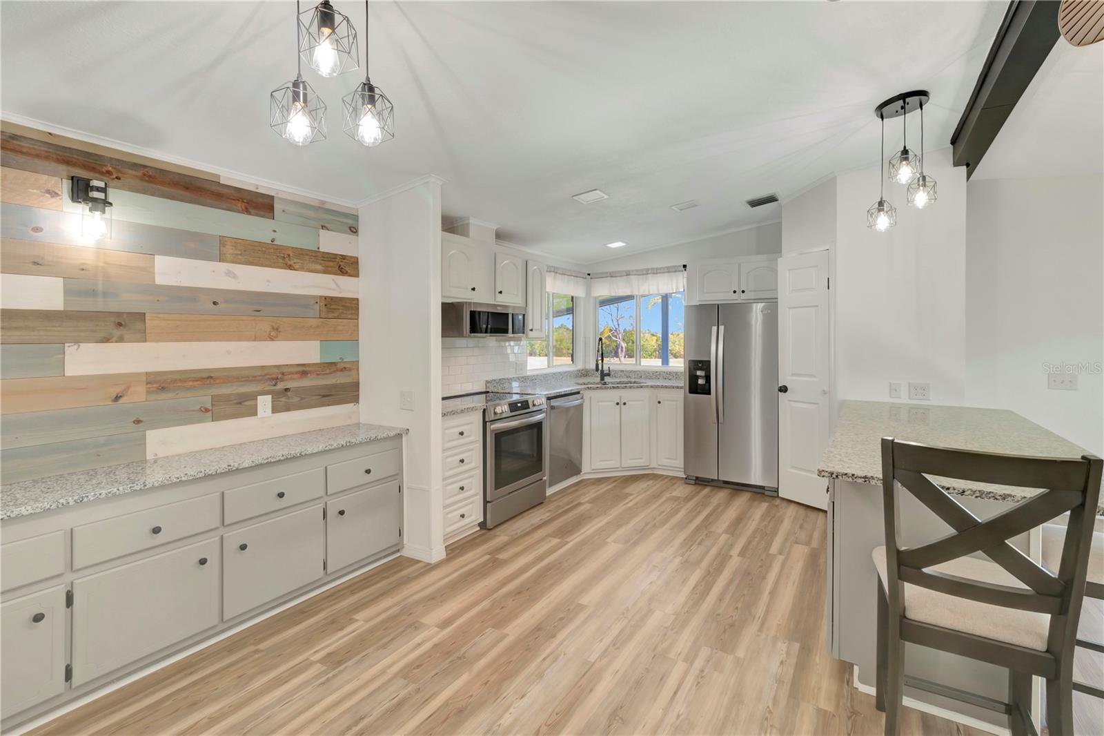 Image 24 of 60 For 3935 Parway Road 1322