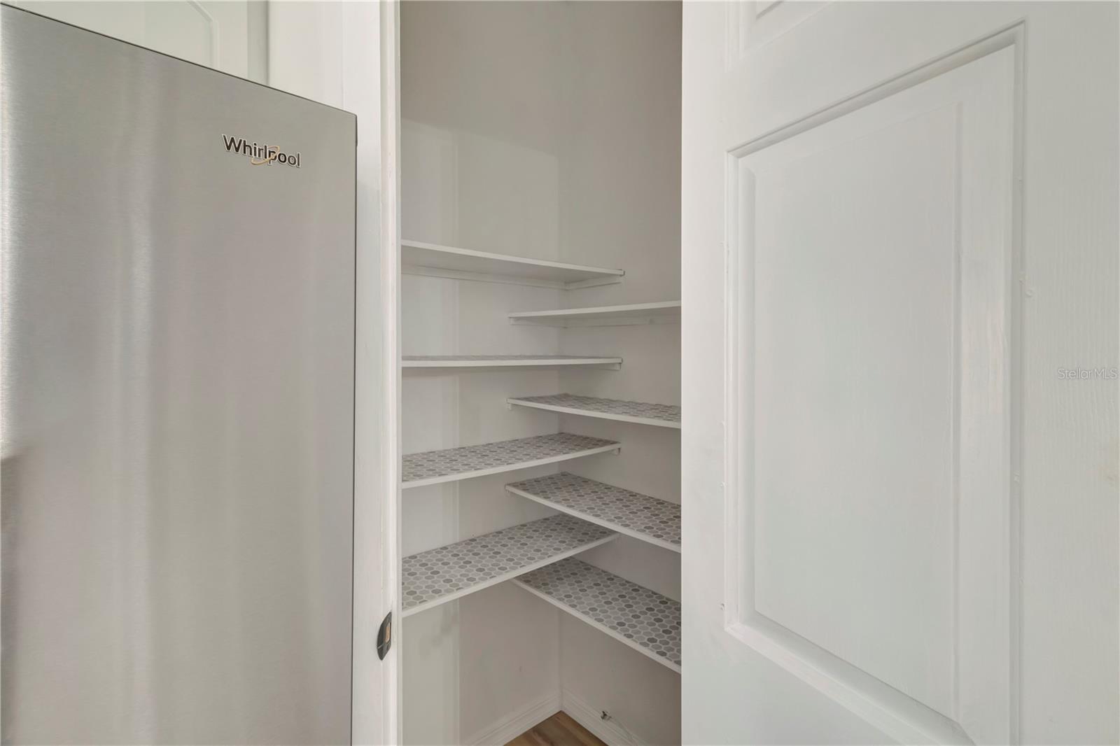 Image 27 of 60 For 3935 Parway Road 1322