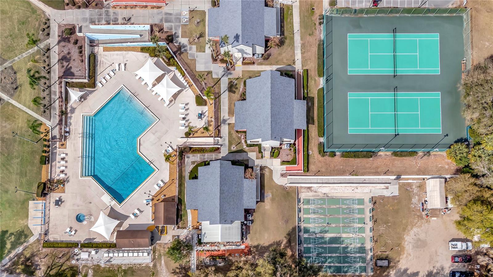 Image 45 of 60 For 3935 Parway Road 1322