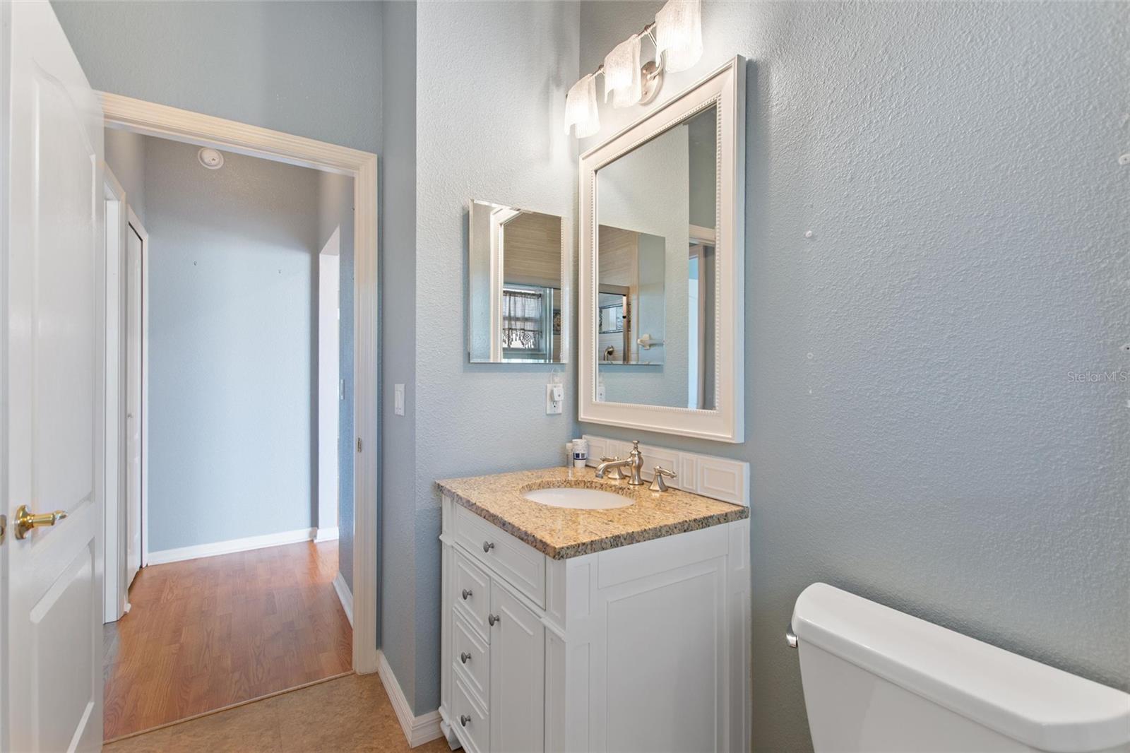 Image 27 of 70 For 2190 Caxton Avenue