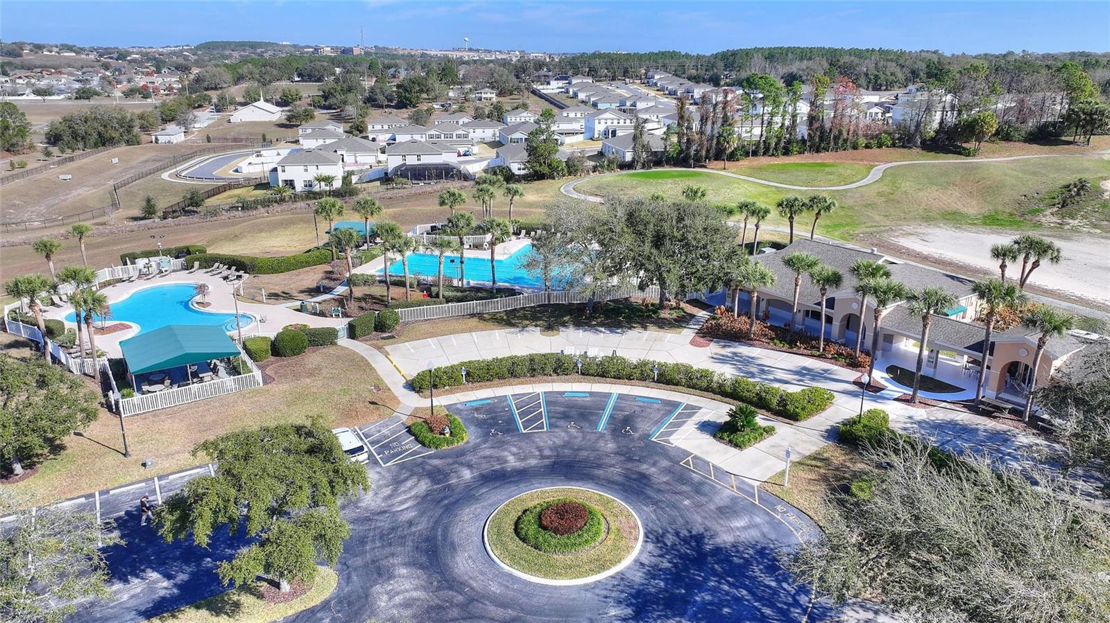 Image 46 of 70 For 2190 Caxton Avenue