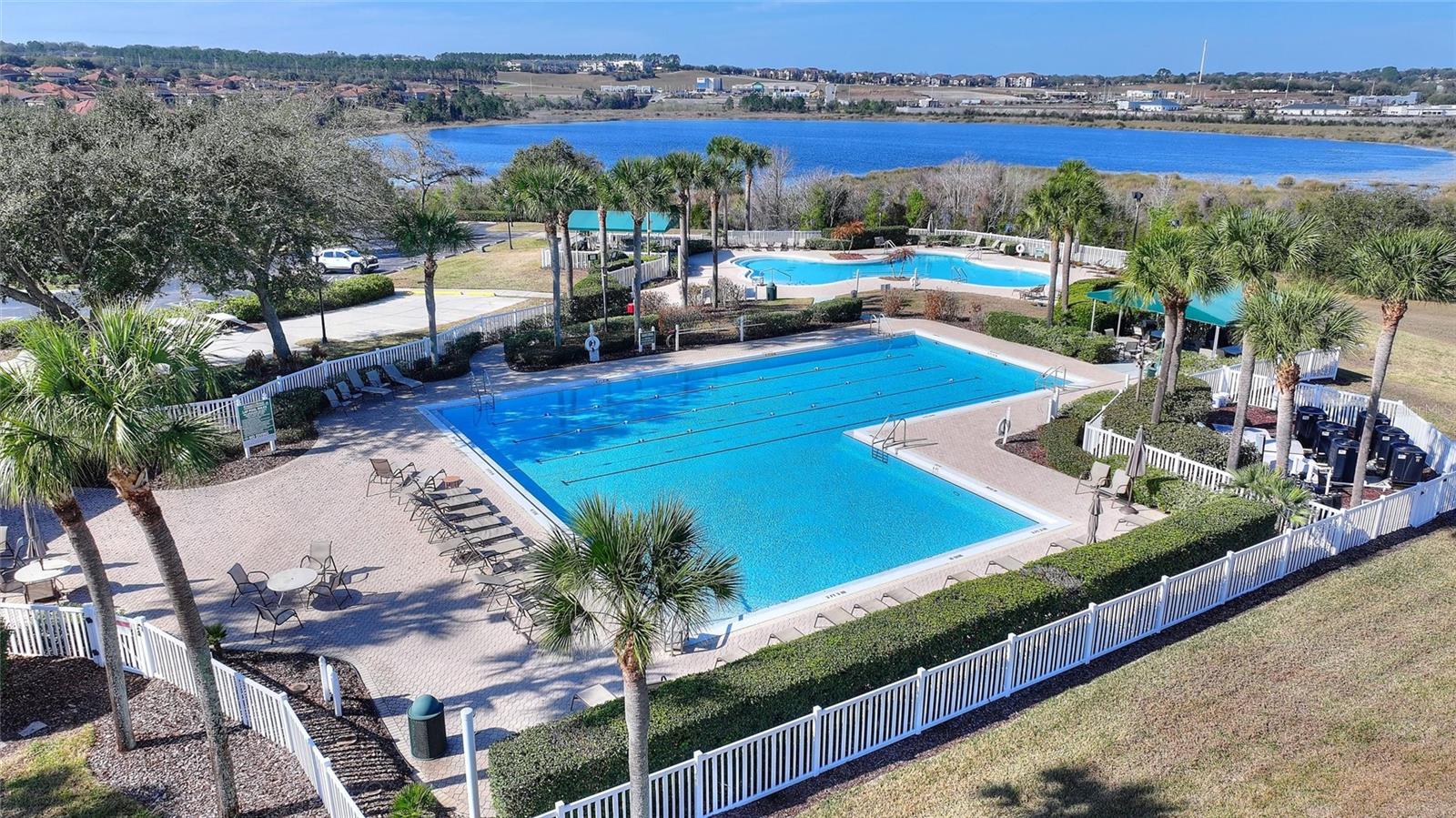 Image 49 of 70 For 2190 Caxton Avenue