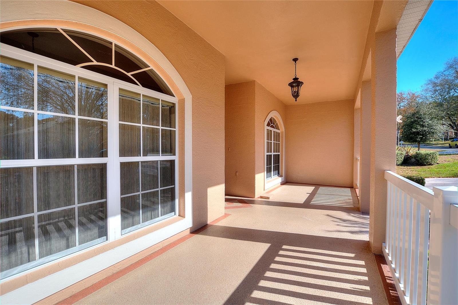 Image 5 of 70 For 2190 Caxton Avenue