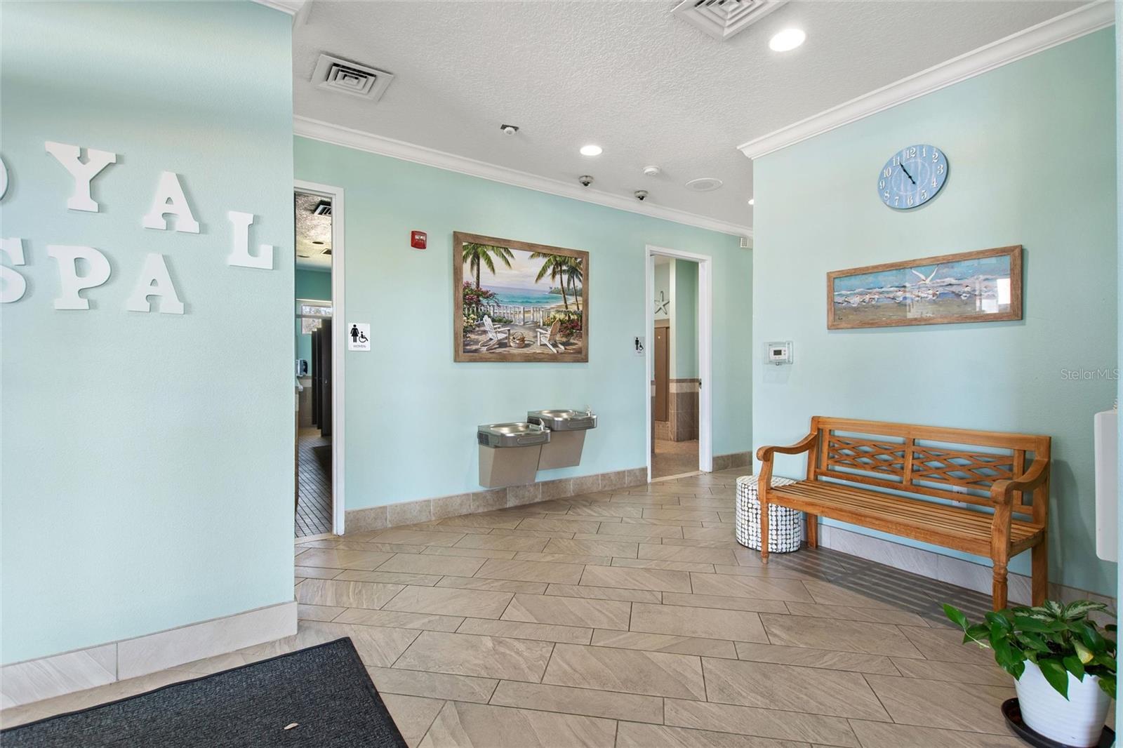 Image 51 of 70 For 2190 Caxton Avenue