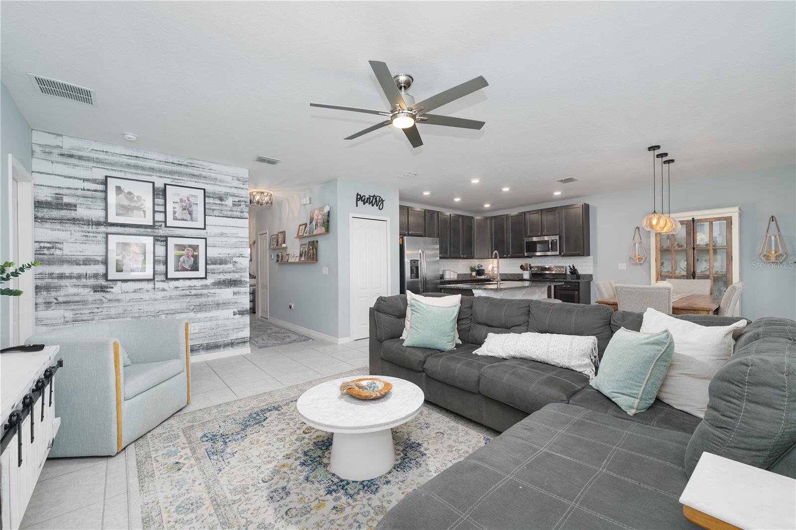 Image 10 of 37 For 15404 Taurus Court