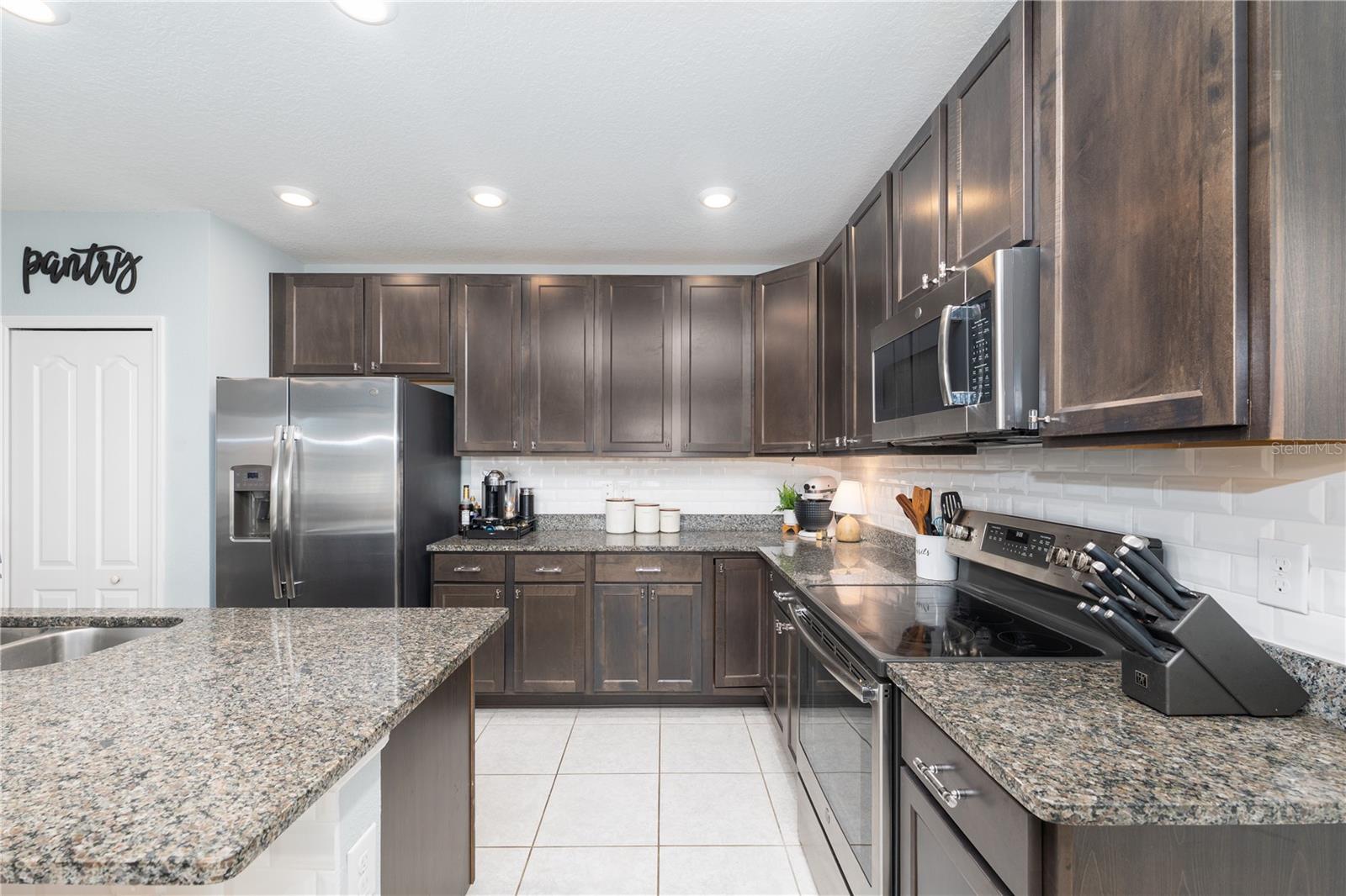 Image 15 of 37 For 15404 Taurus Court