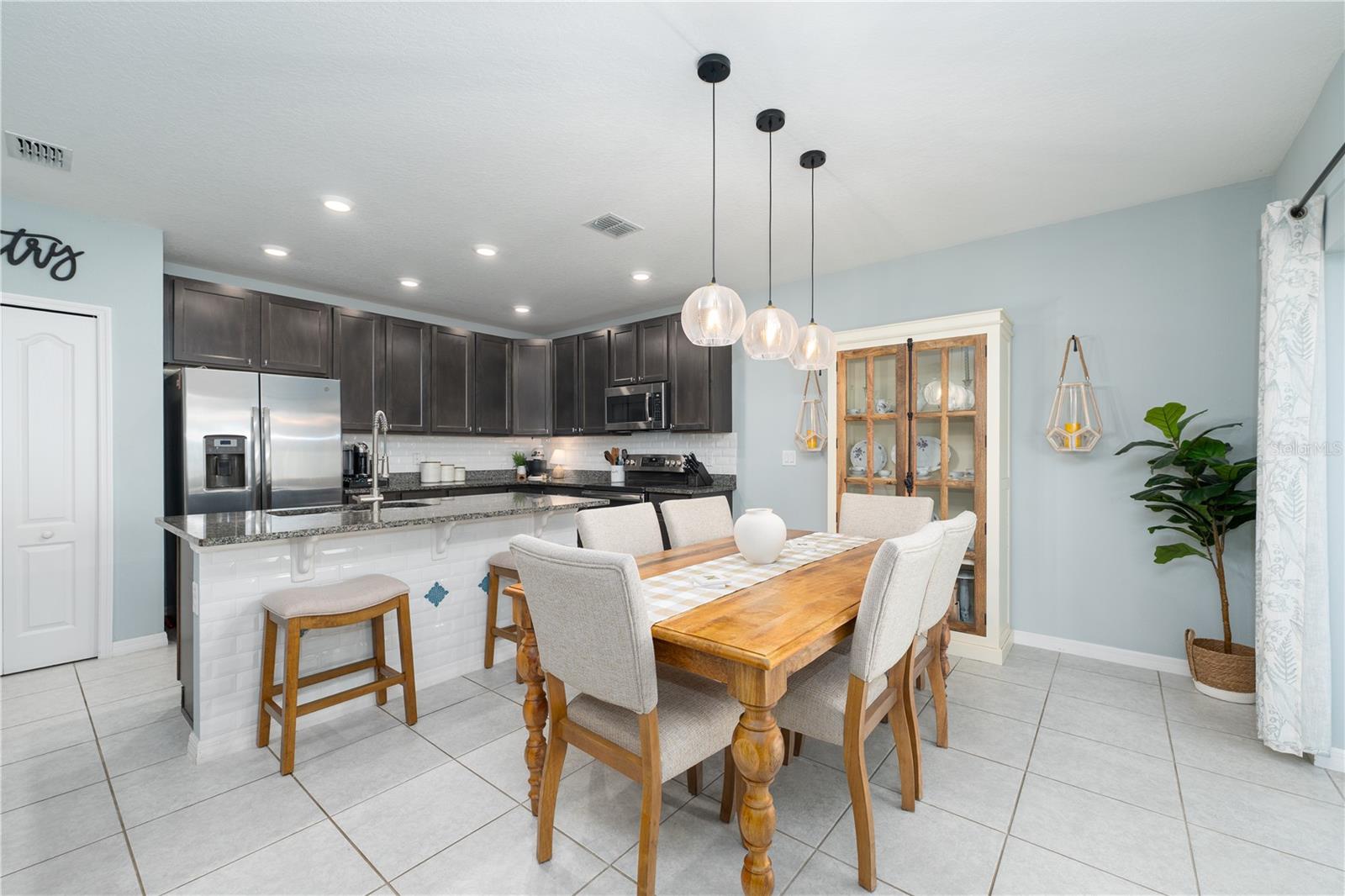 Image 17 of 37 For 15404 Taurus Court