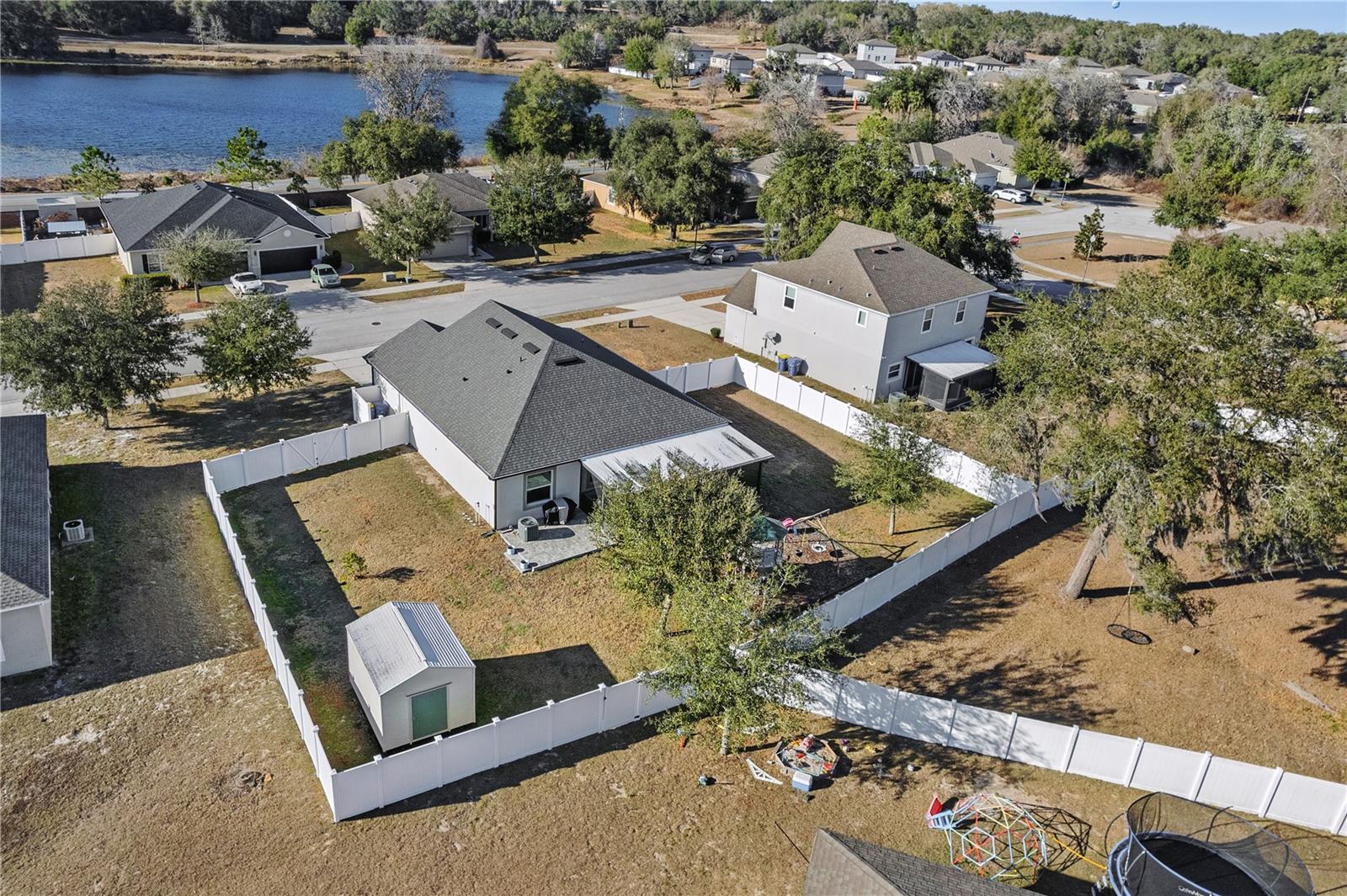 Image 4 of 37 For 15404 Taurus Court