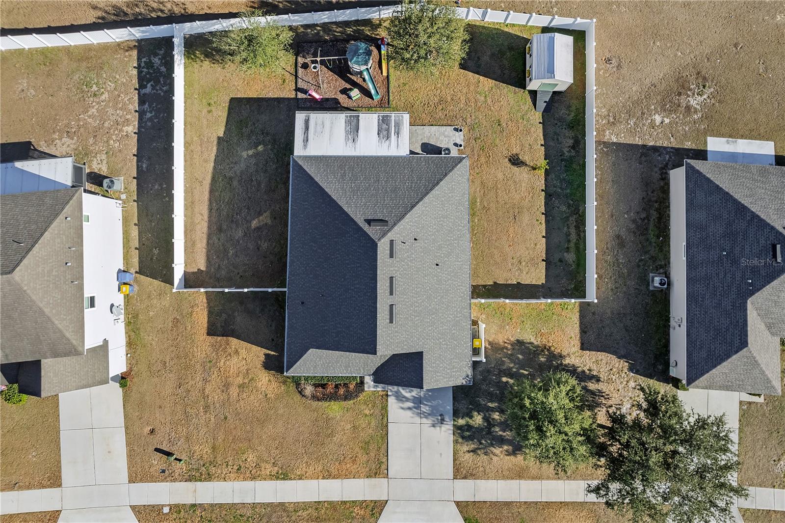 Image 7 of 37 For 15404 Taurus Court