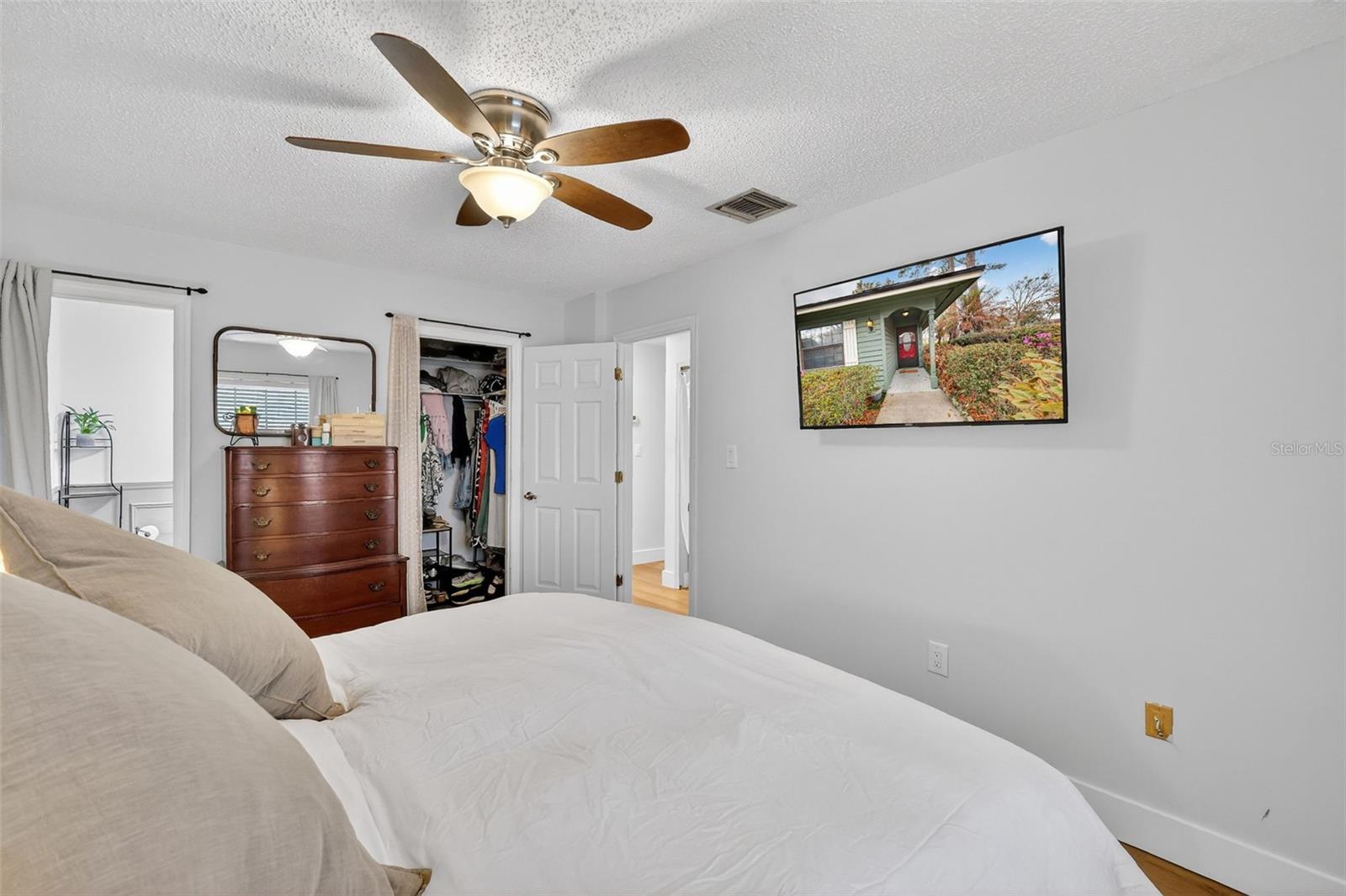 Image 17 of 26 For 610 Mount Homer Road 610