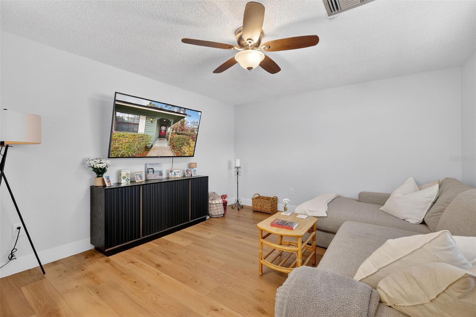 Image 5 of 26 For 610 Mount Homer Road 610