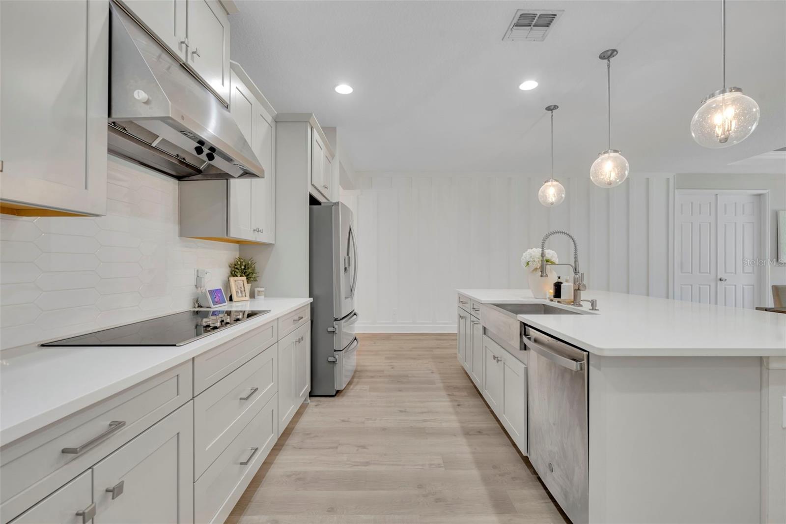 Image 12 of 51 For 3430 Buoy Circle