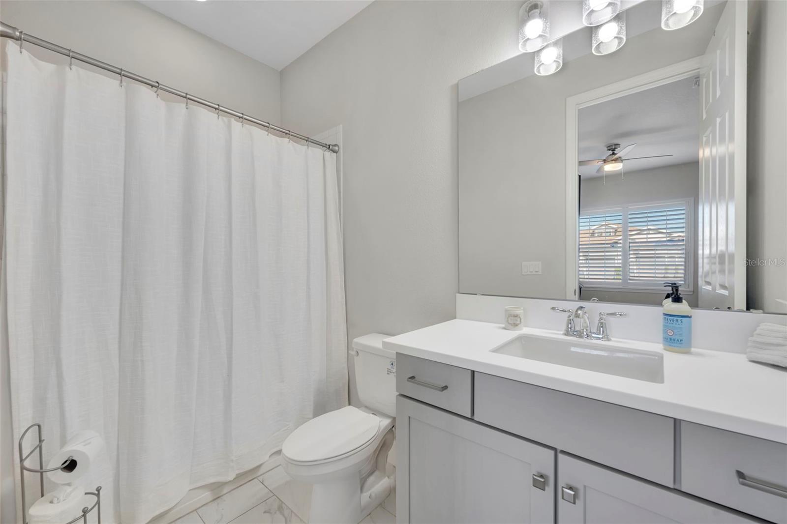 Image 27 of 51 For 3430 Buoy Circle