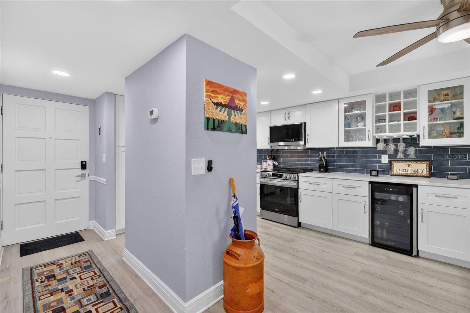 Image 4 of 44 For 101 Grandview Street 206