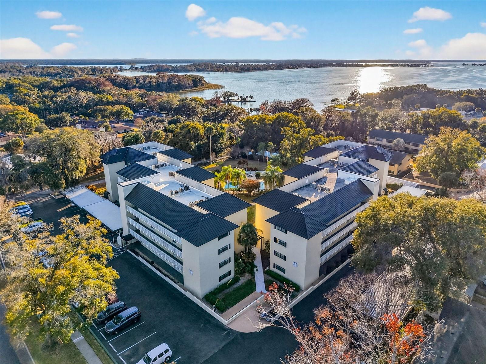 Image 5 of 44 For 101 Grandview Street 206