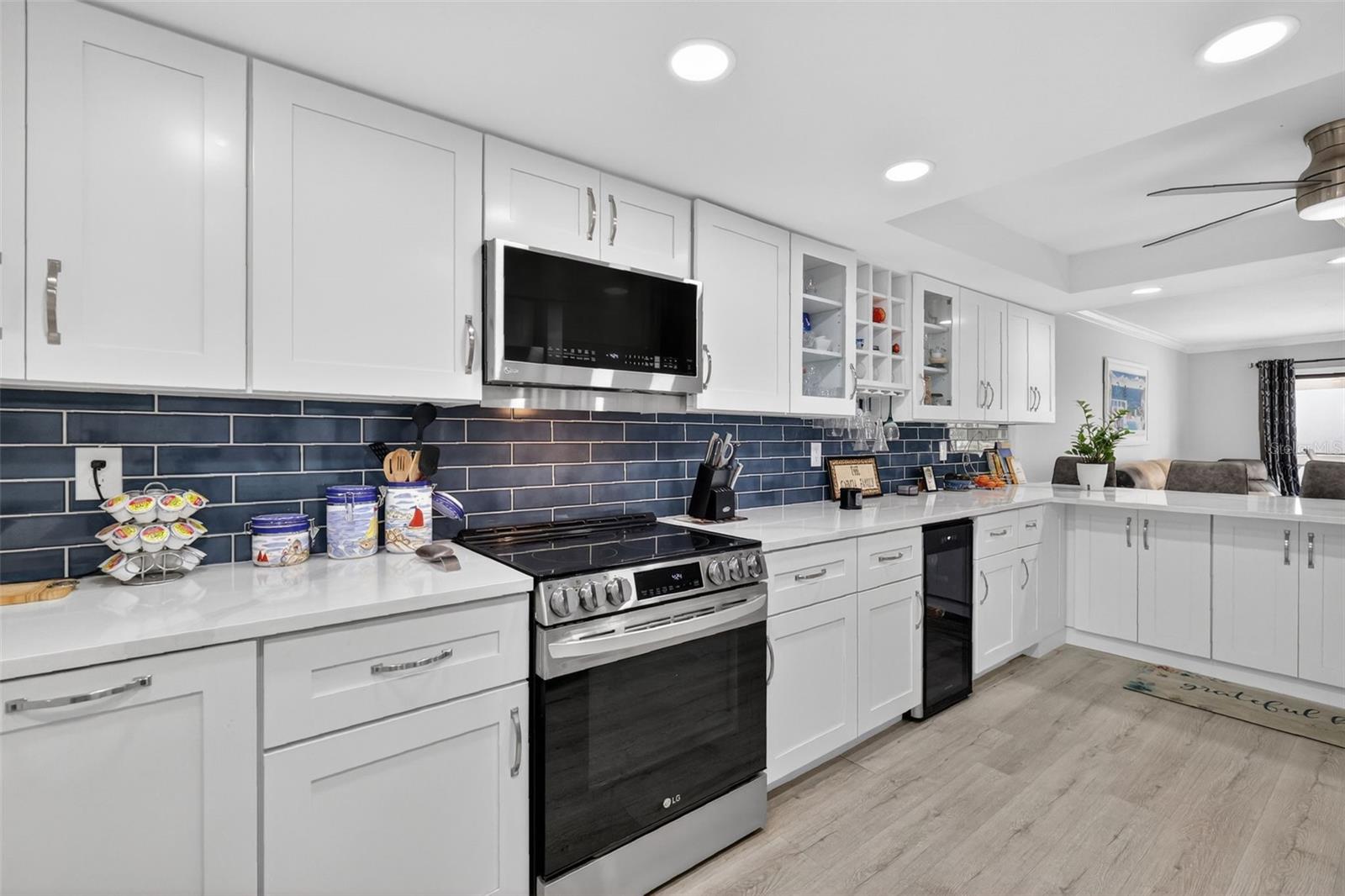 Image 7 of 44 For 101 Grandview Street 206