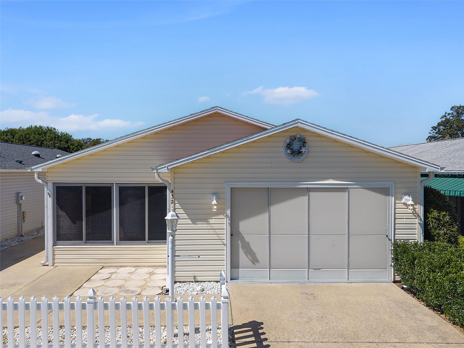 Image 16 of 21 For 432 Hildalgo Drive