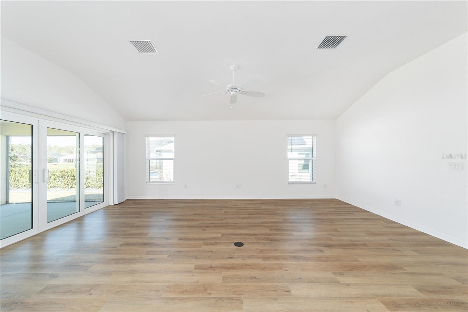 Image 11 of 48 For 1706 Colleen Court