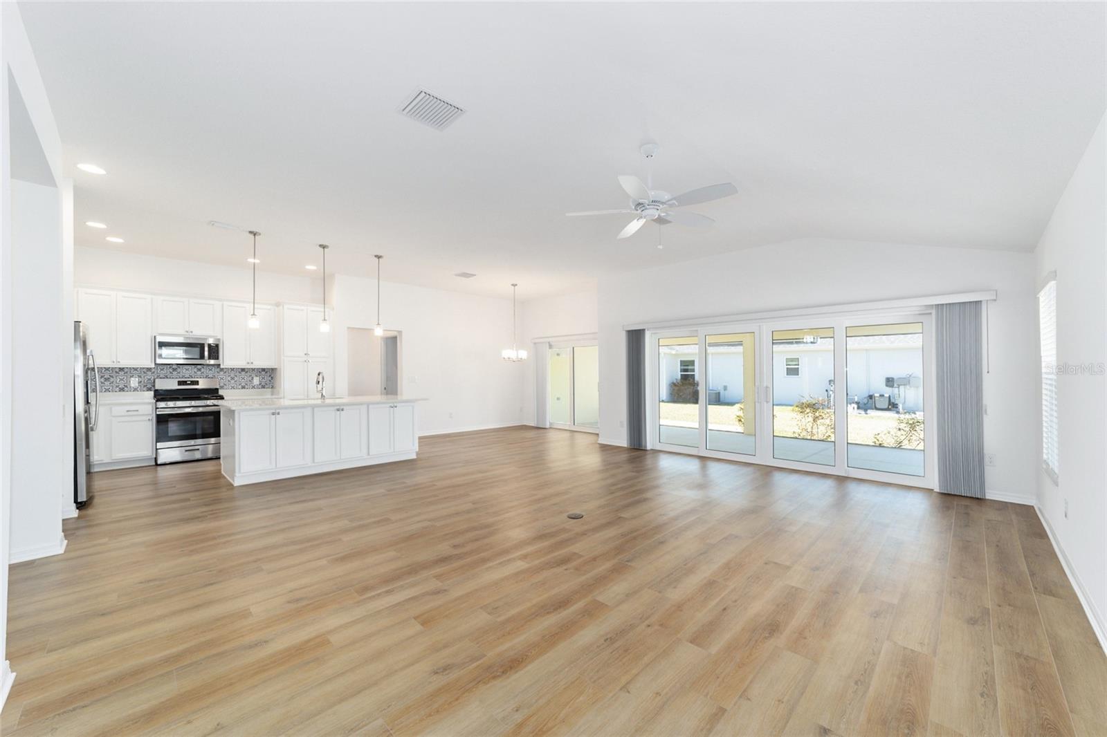 Image 12 of 48 For 1706 Colleen Court