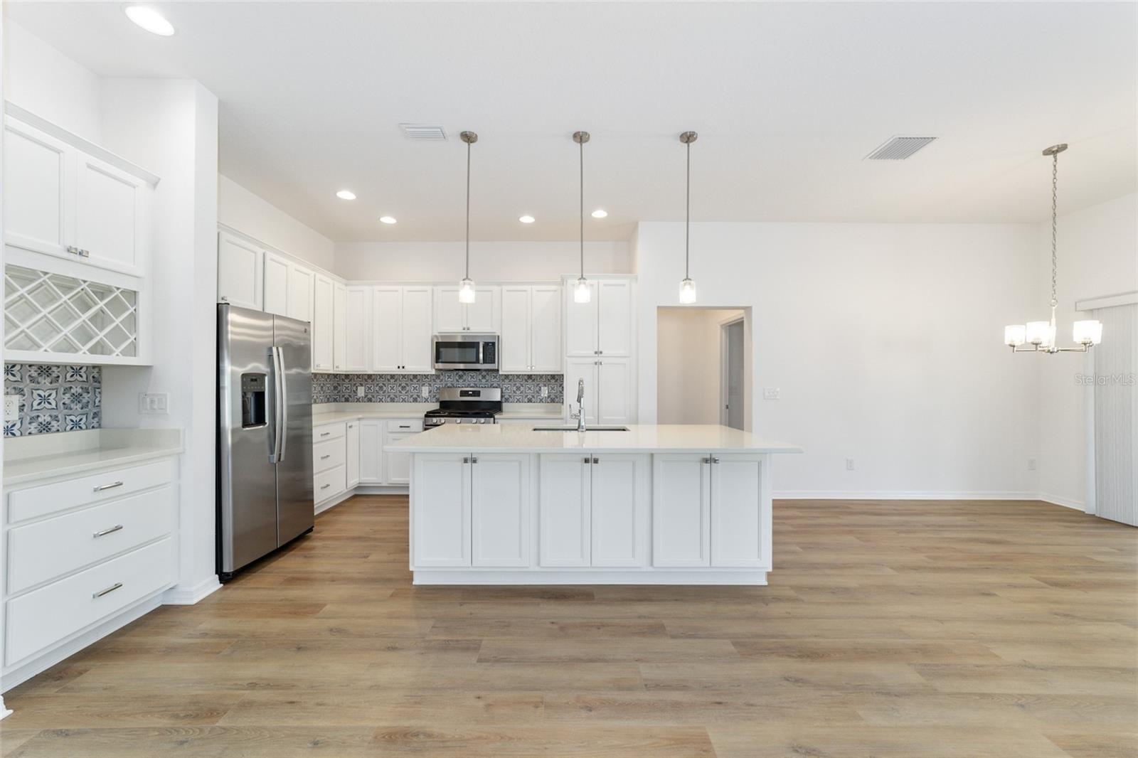 Image 16 of 48 For 1706 Colleen Court