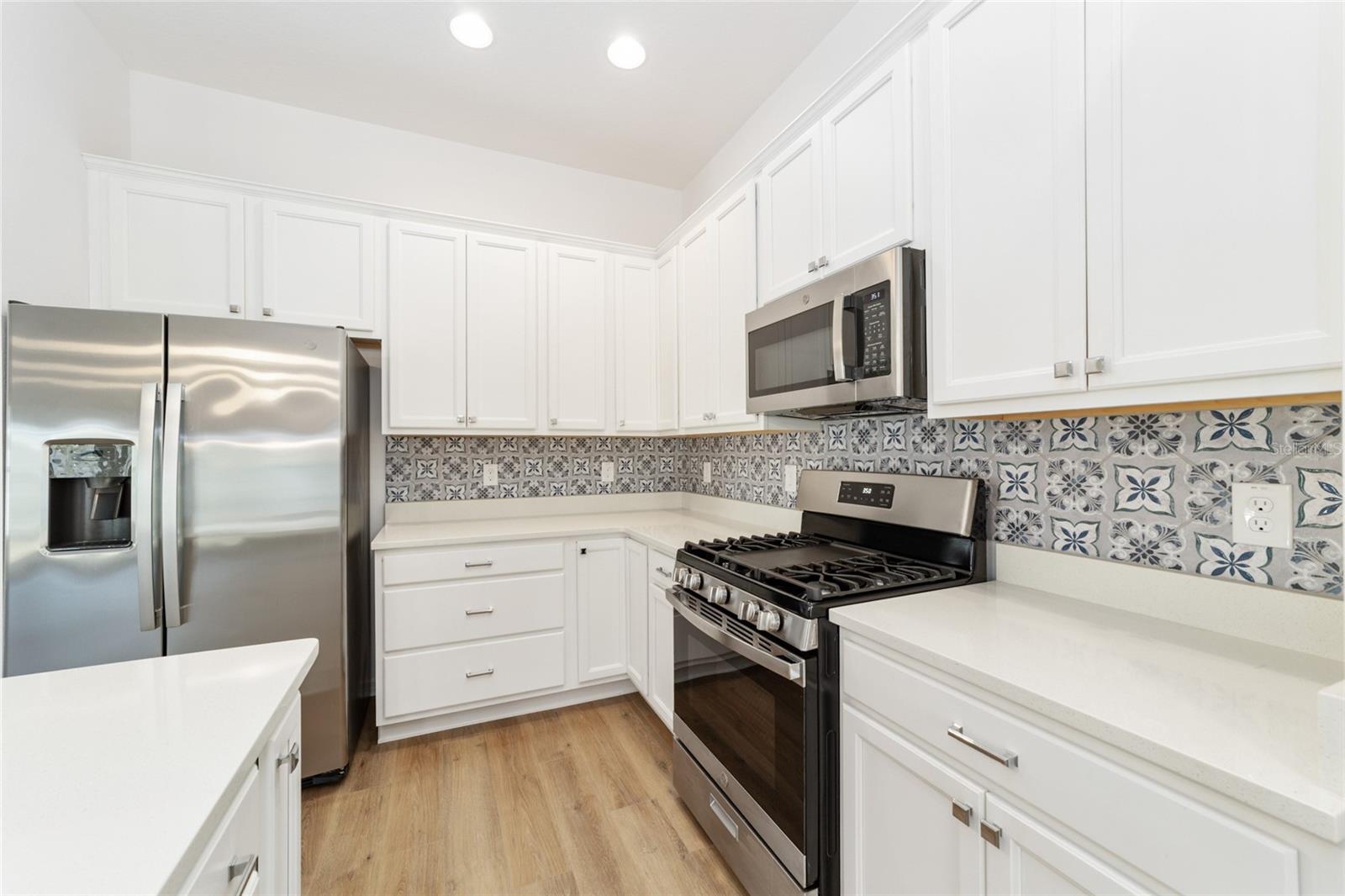 Image 21 of 48 For 1706 Colleen Court