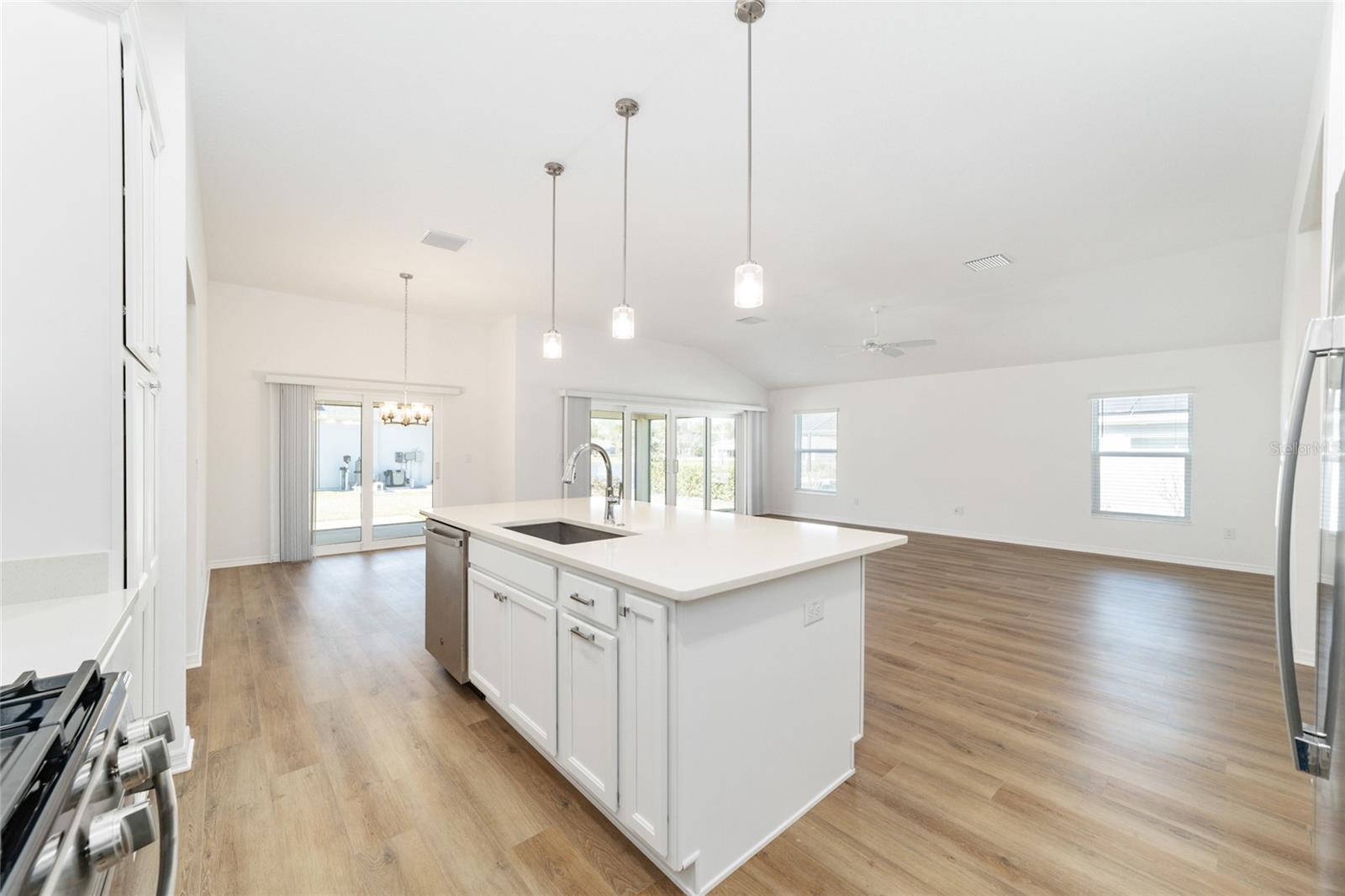 Image 22 of 48 For 1706 Colleen Court