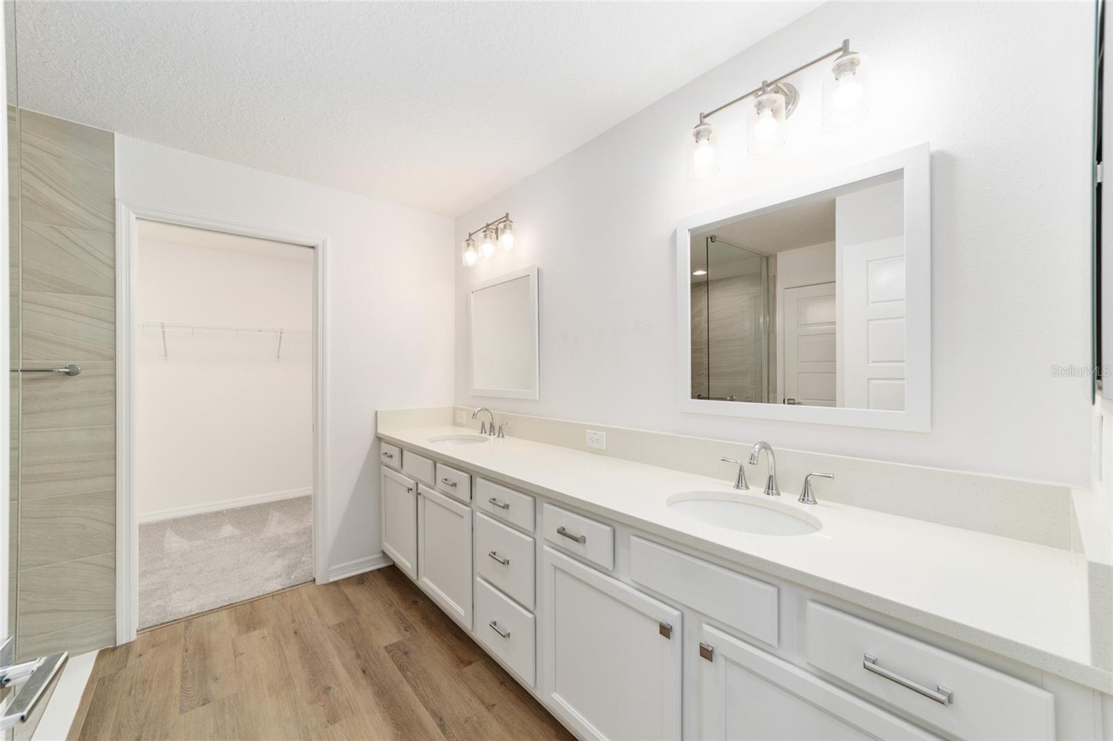 Image 25 of 48 For 1706 Colleen Court