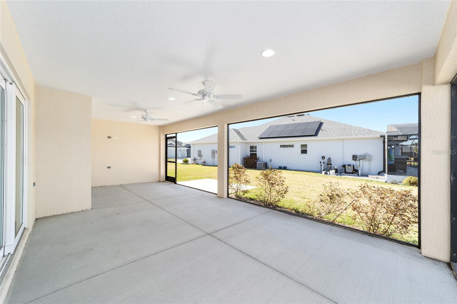 Image 37 of 48 For 1706 Colleen Court