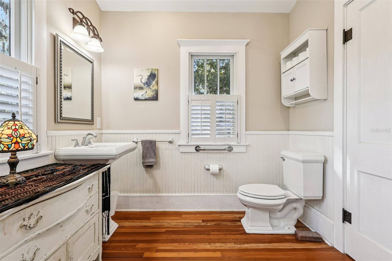 Image 27 of 74 For 832 9th Avenue