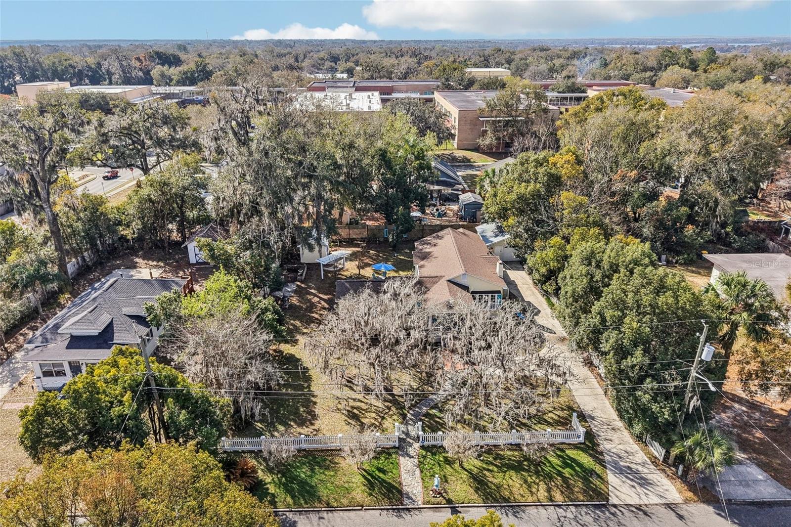 Image 40 of 74 For 832 9th Avenue