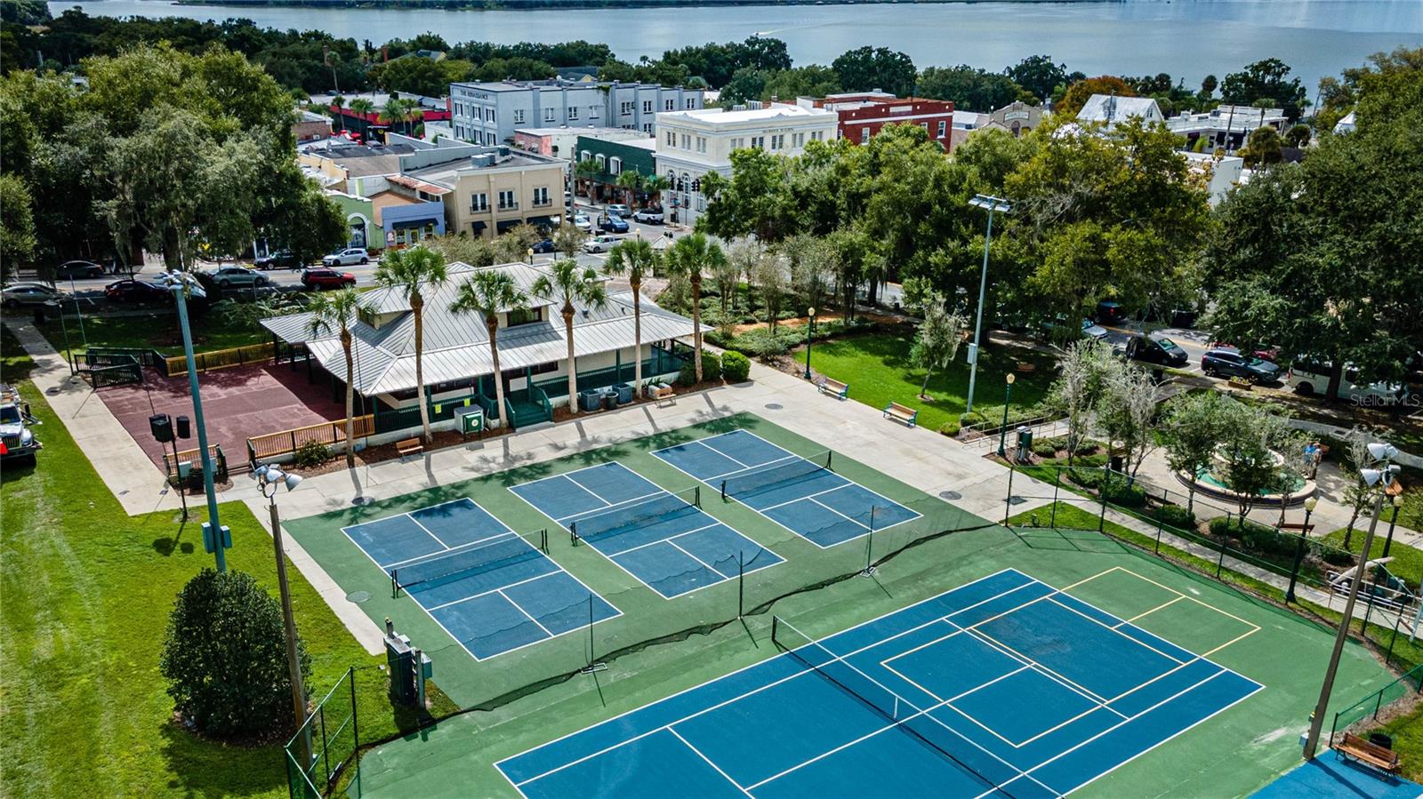 Image 70 of 74 For 832 9th Avenue