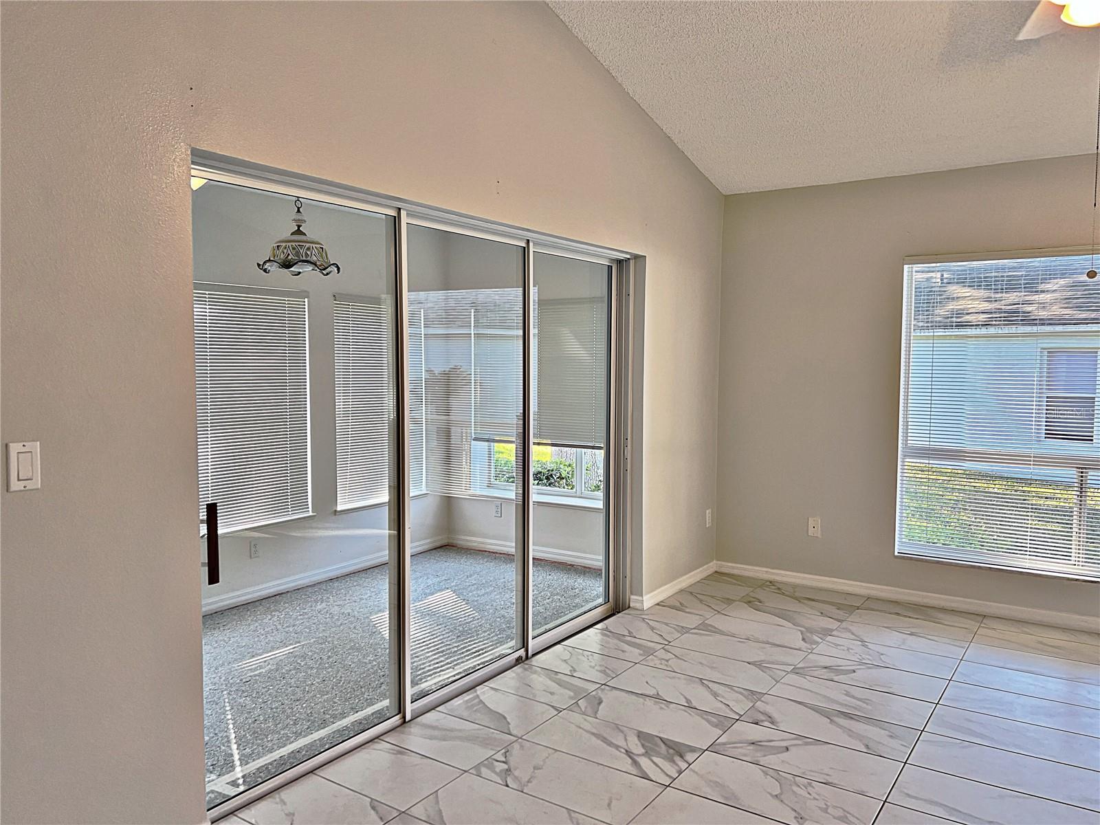 Image 11 of 37 For 3505 Tenby Circle