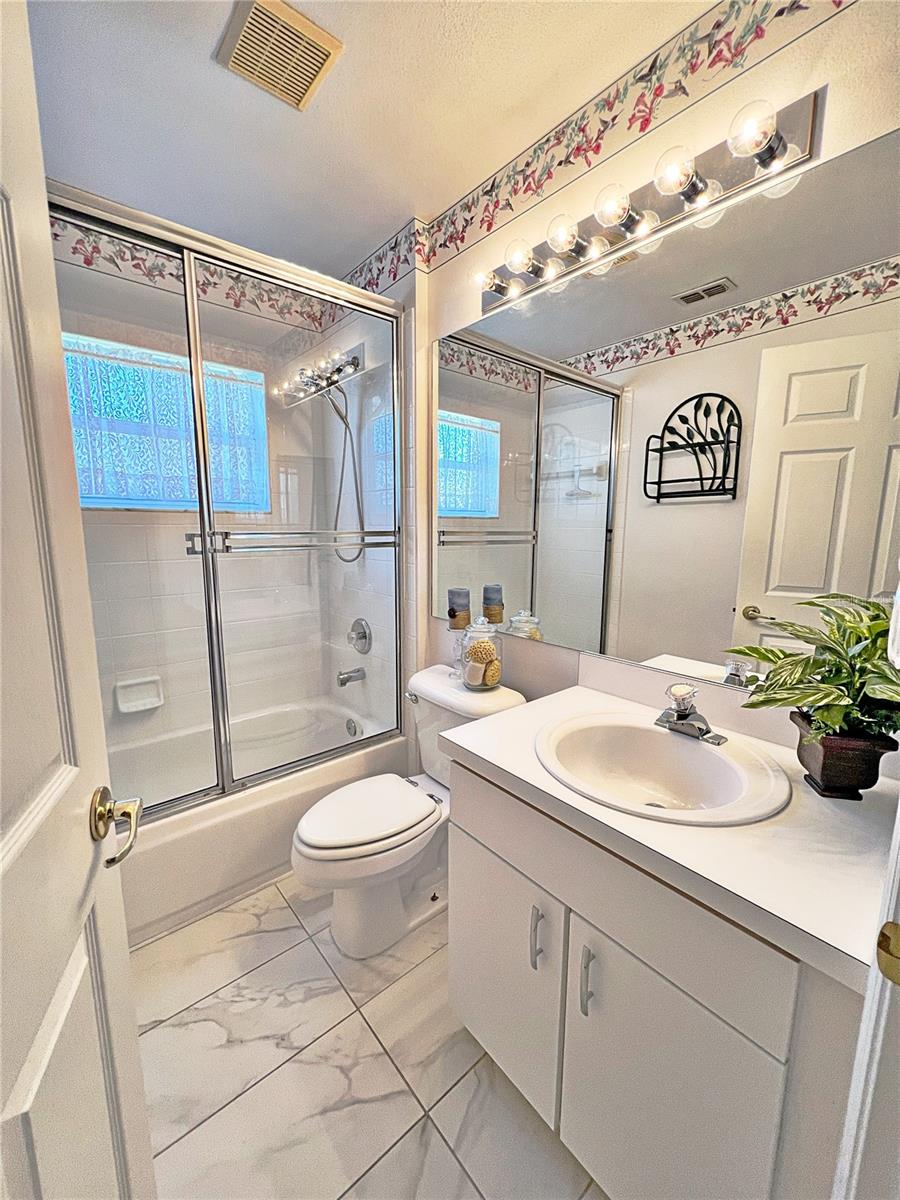 Image 15 of 37 For 3505 Tenby Circle