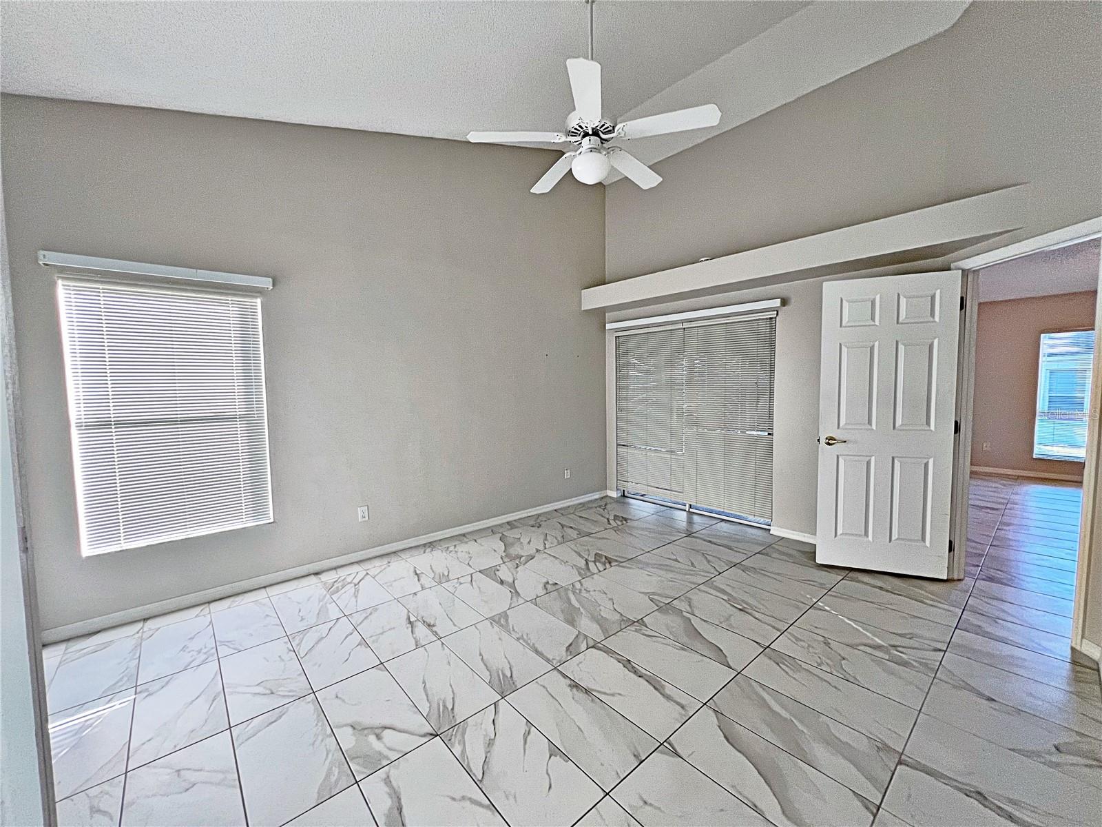 Image 16 of 37 For 3505 Tenby Circle