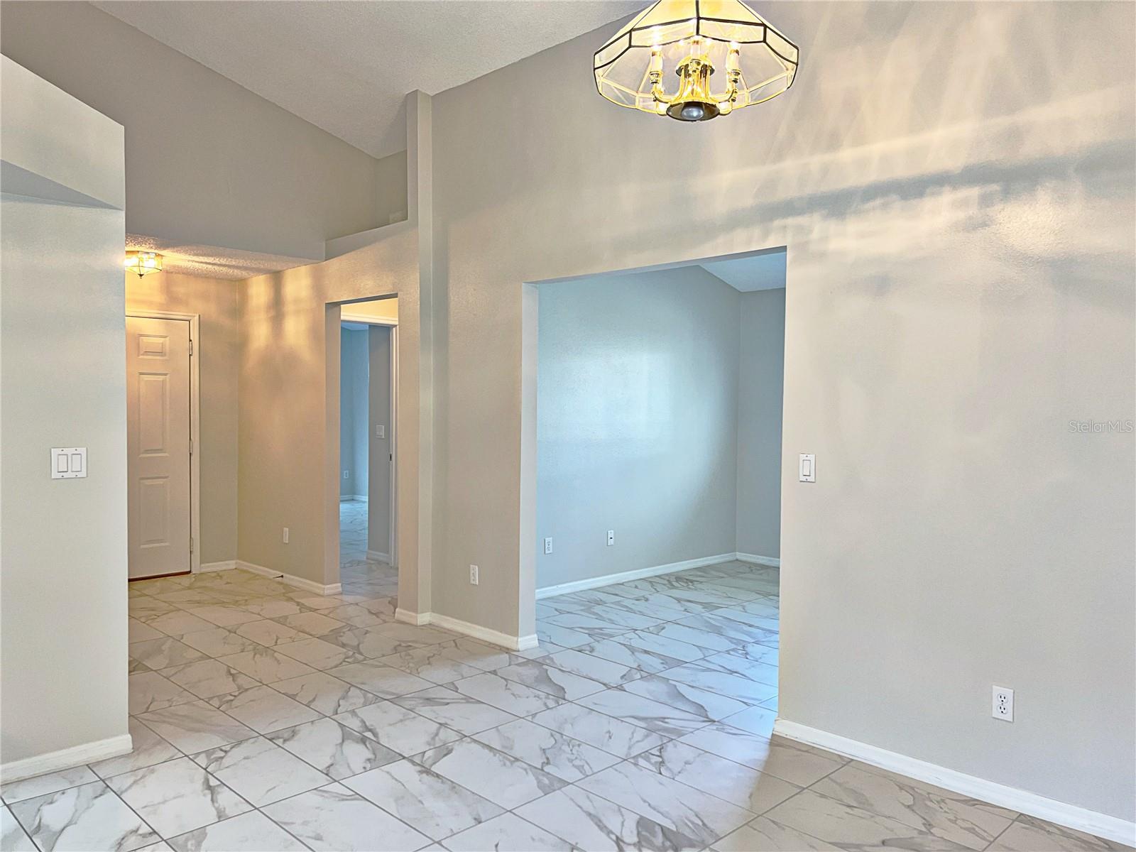 Image 8 of 37 For 3505 Tenby Circle