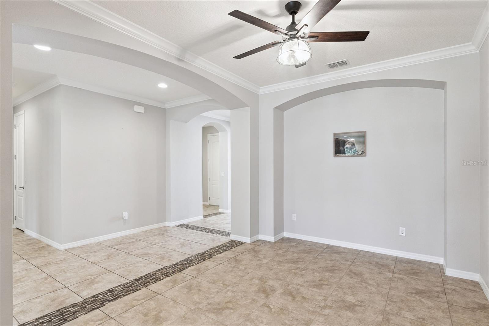 Image 14 of 49 For 553 Autumn Ash Drive