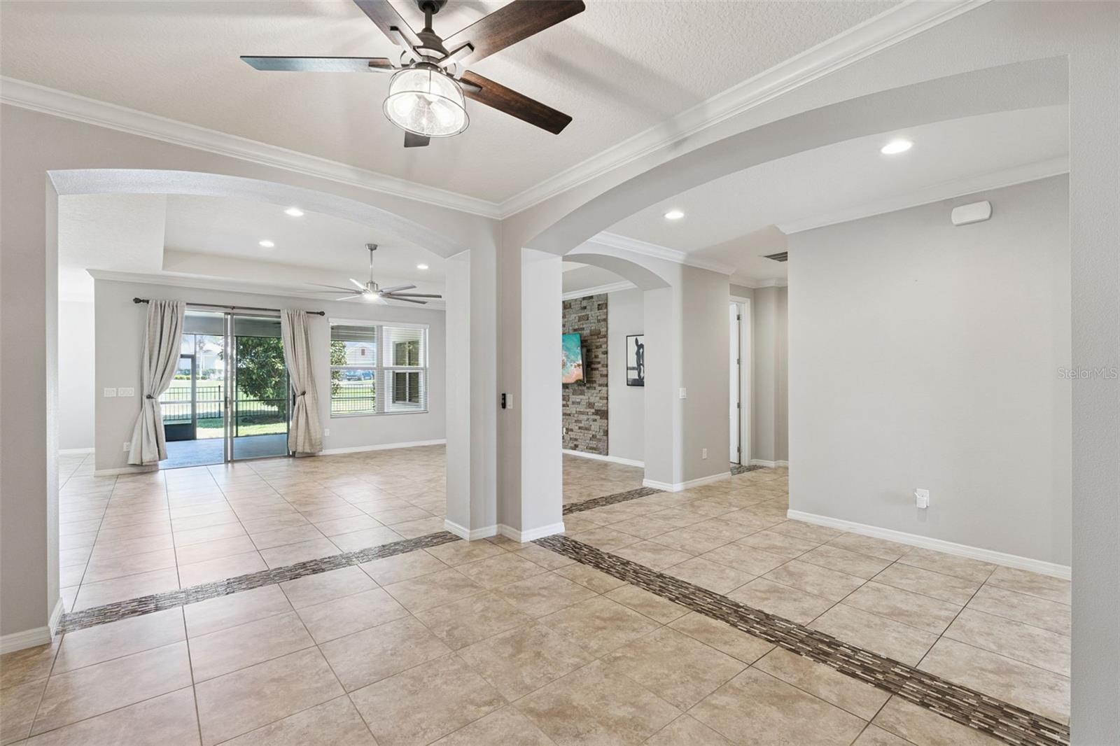 Image 4 of 49 For 553 Autumn Ash Drive