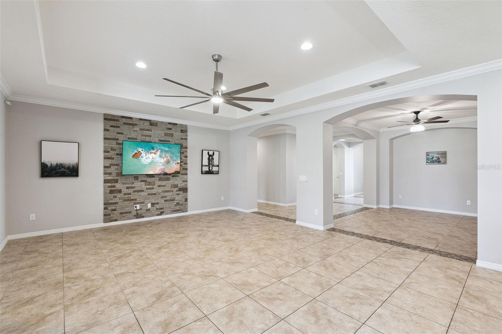 Image 8 of 49 For 553 Autumn Ash Drive