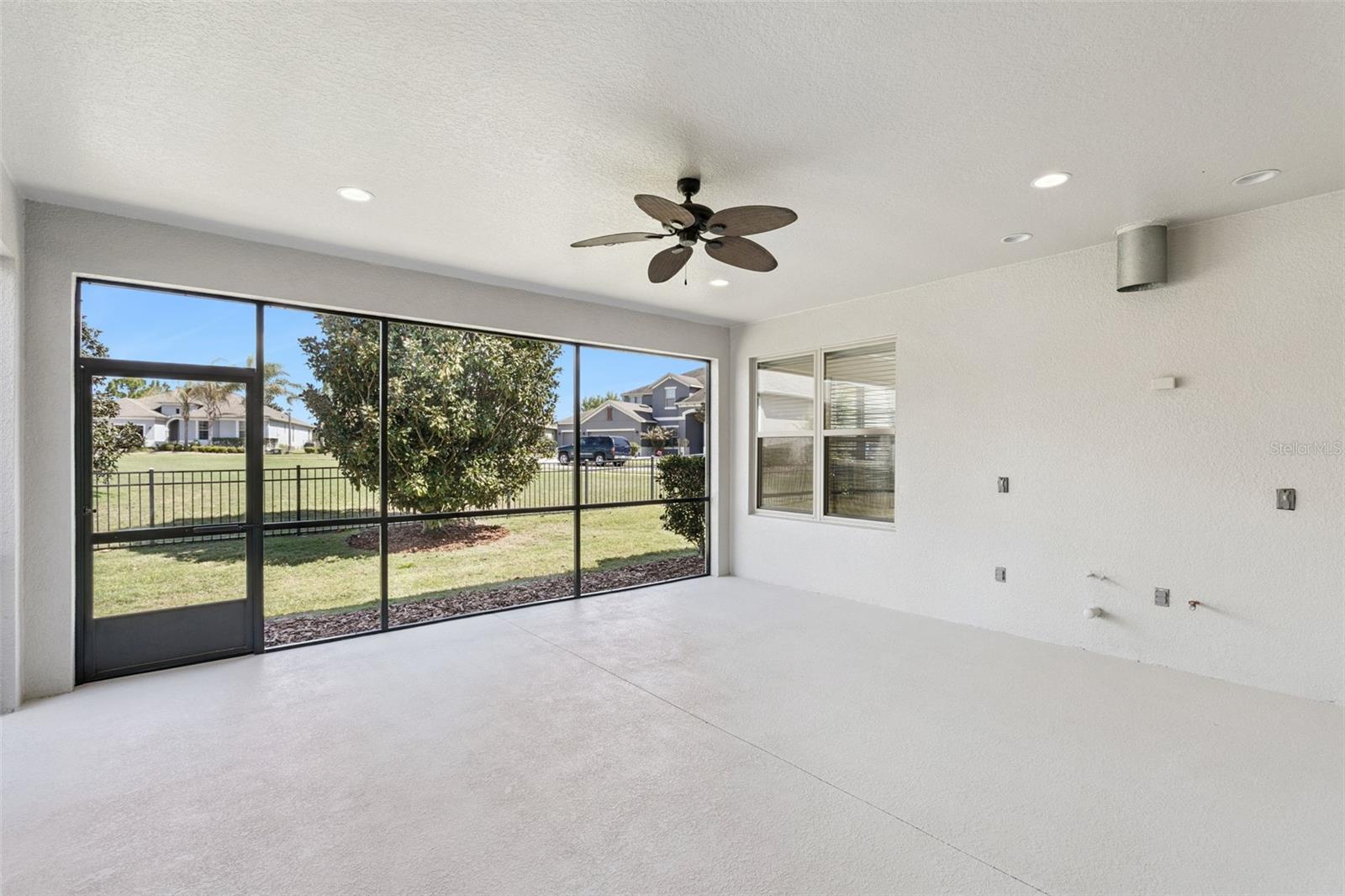 Image 9 of 49 For 553 Autumn Ash Drive