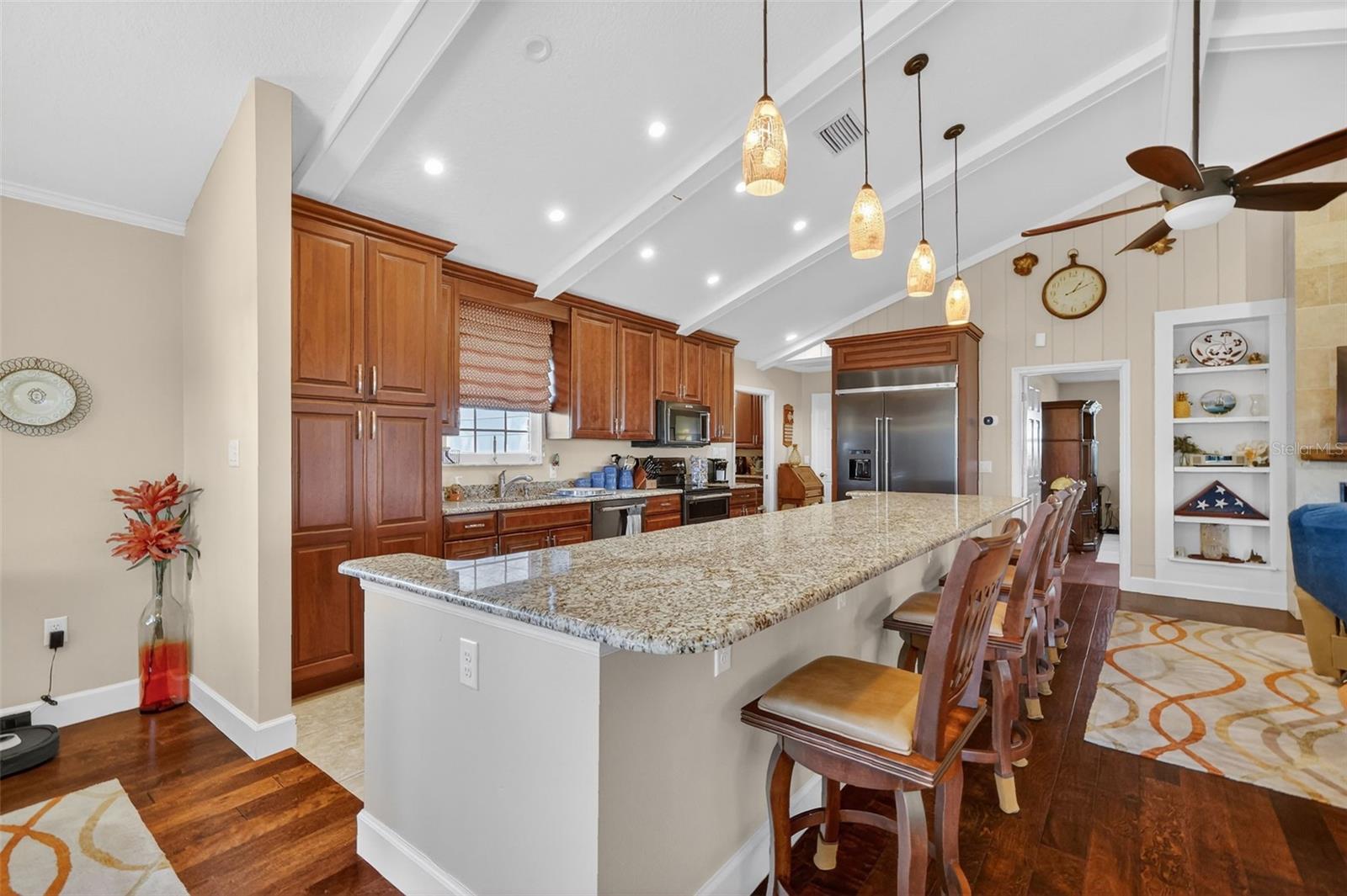 Image 17 of 42 For 1404 Regency Court