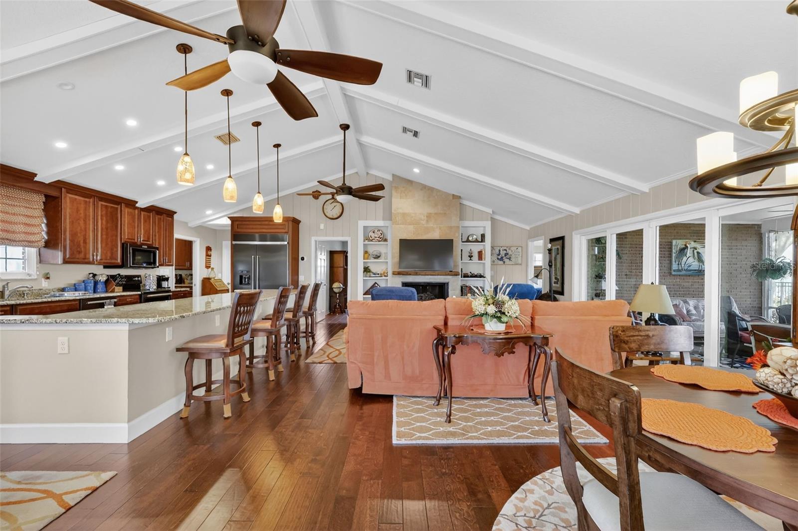 Image 18 of 42 For 1404 Regency Court