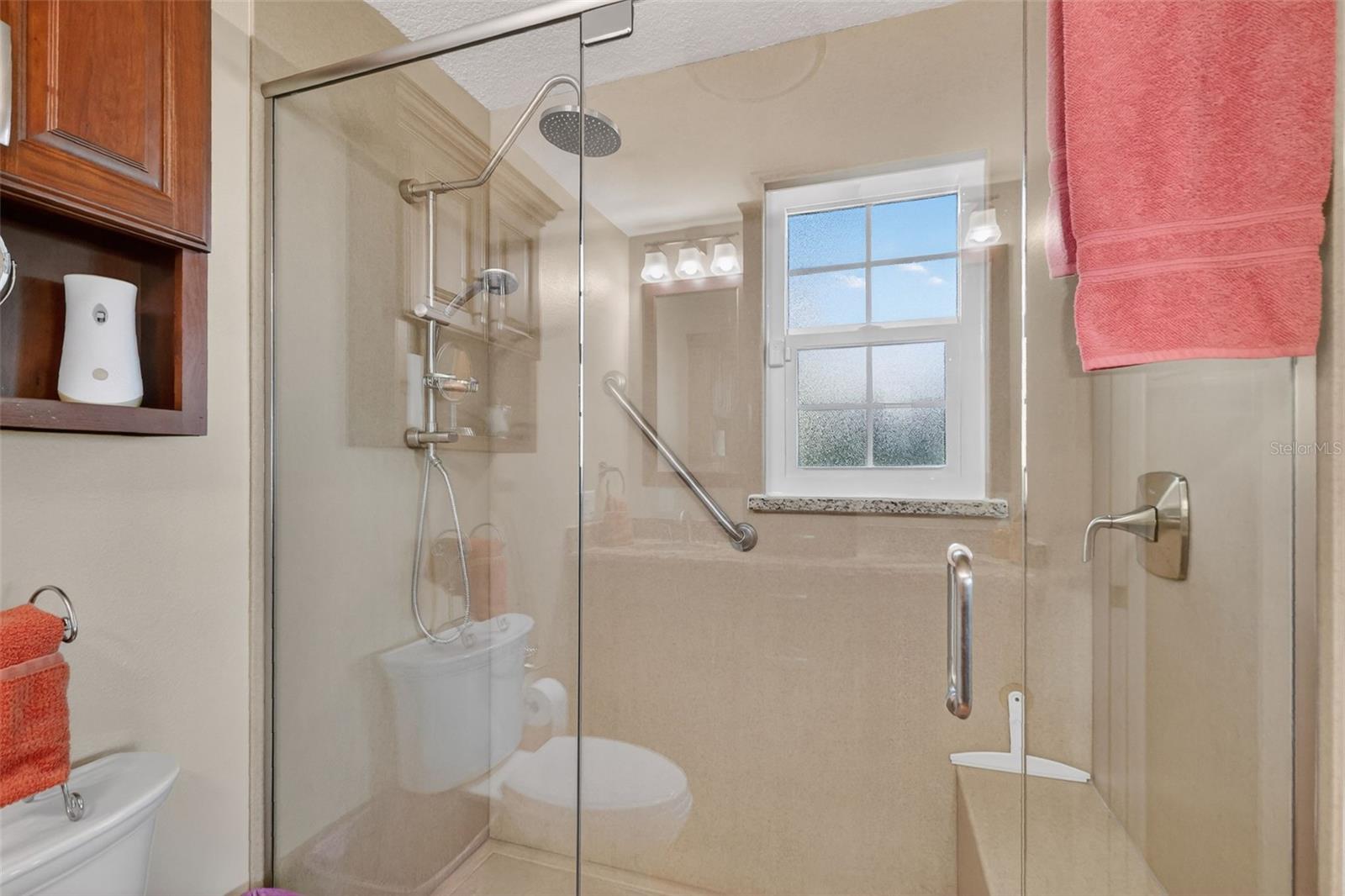 Image 24 of 42 For 1404 Regency Court