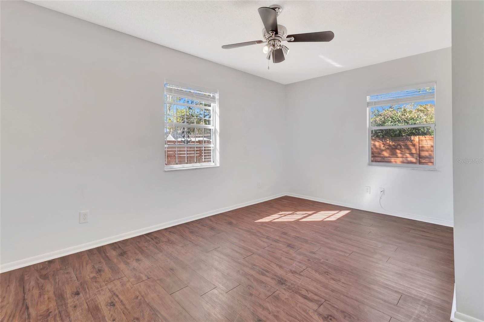 Image 22 of 43 For 720 Webster Avenue