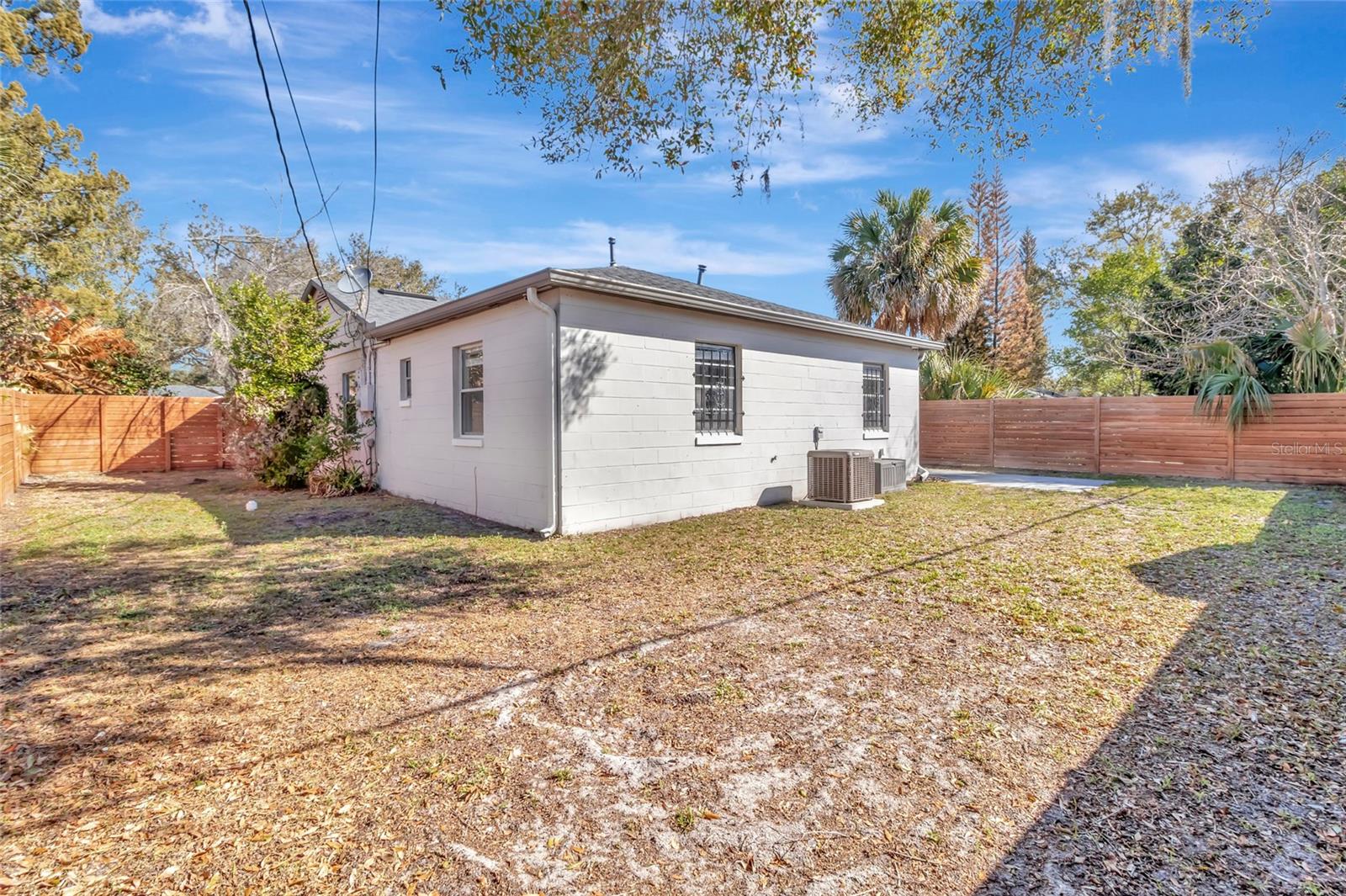 Image 31 of 43 For 720 Webster Avenue