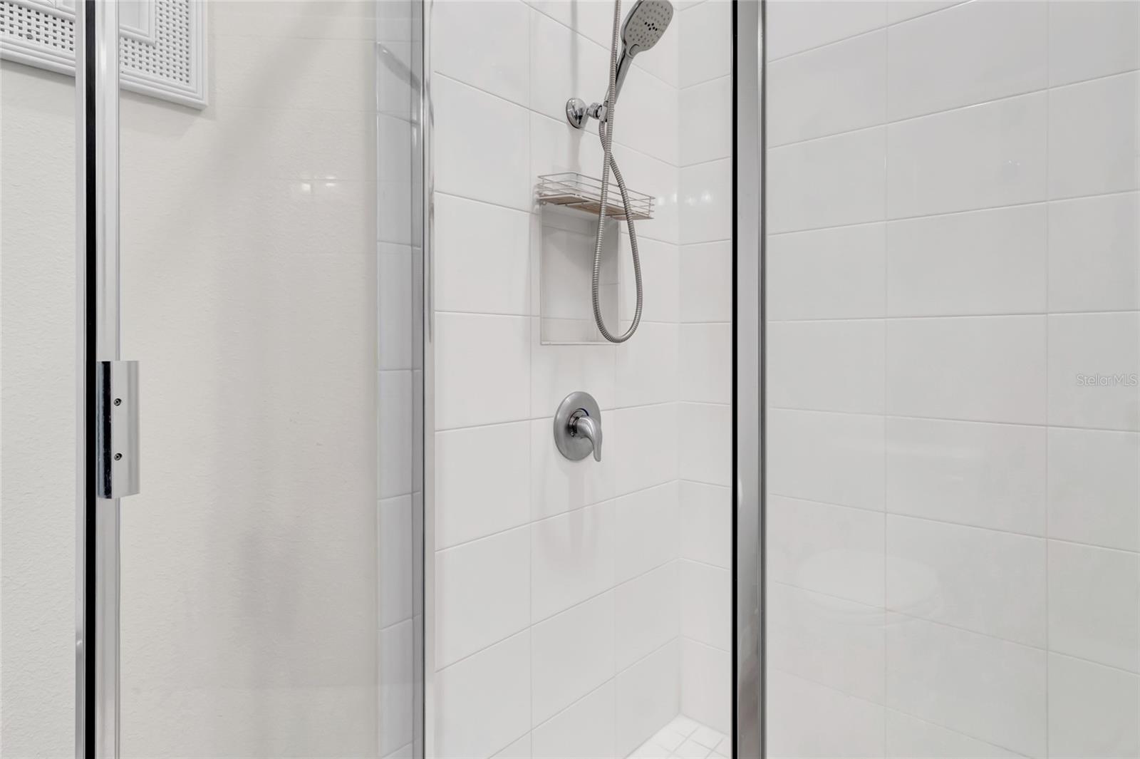 Image 12 of 46 For 401 Halter Drive